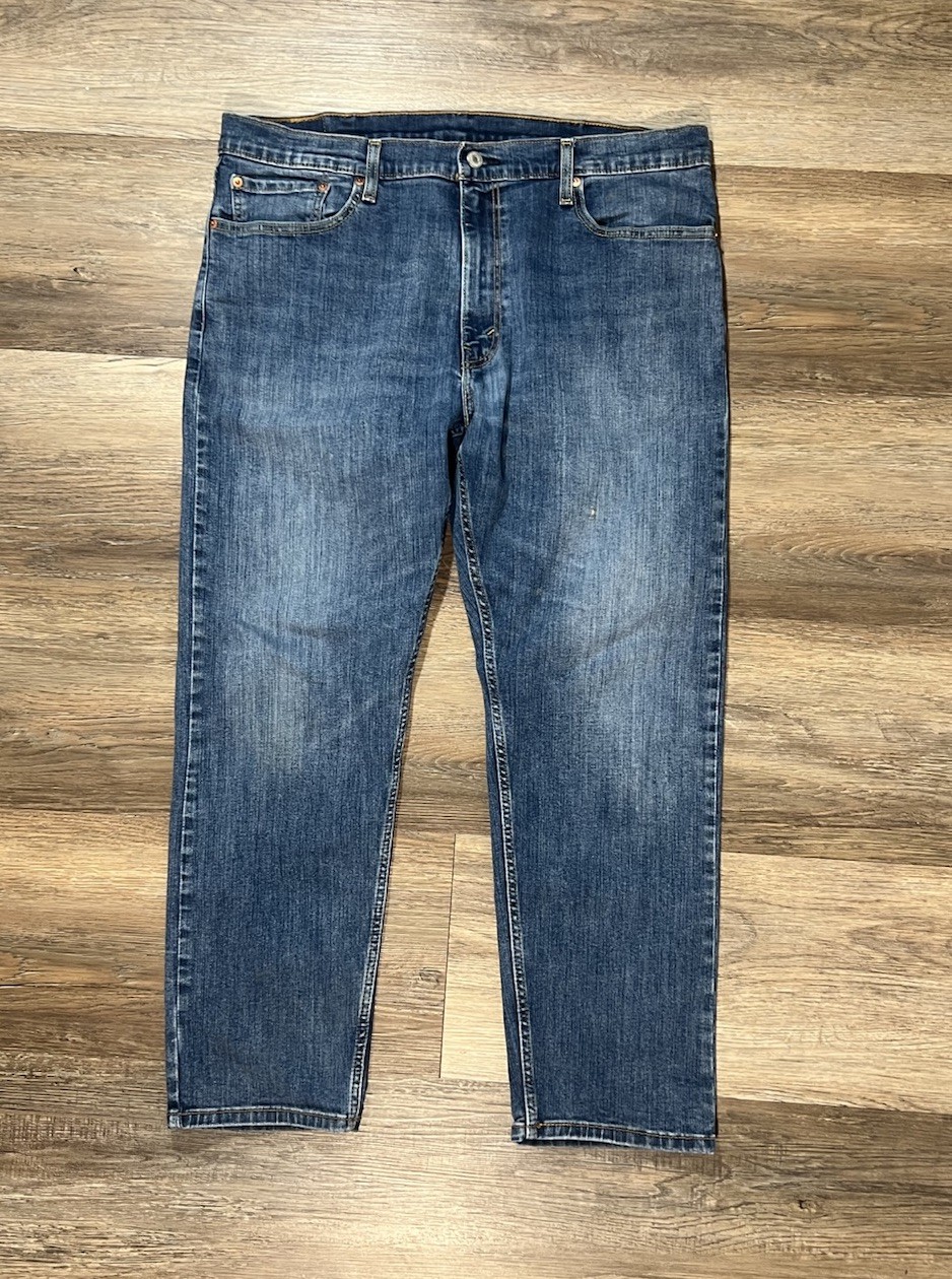 Levi’s 502 Vintage Men’s Blue Medium Wash Tapered Mid Rise 5-Pocket Denim Jeans
