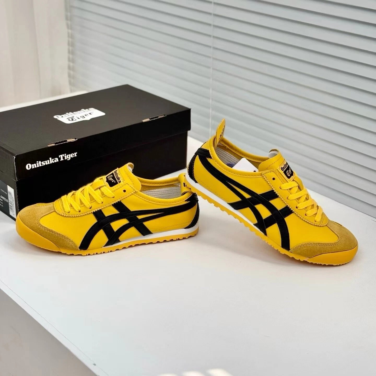 Onitsuka Tiger MEXICO 66 YELLOW BLACK Shoes New With Box 1183C102-751