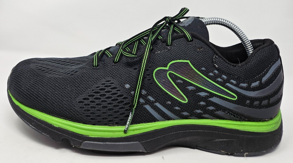Newton Kismet 7 Mens Size 11 Black Green Athletic Running Walking Shoes Sneakers