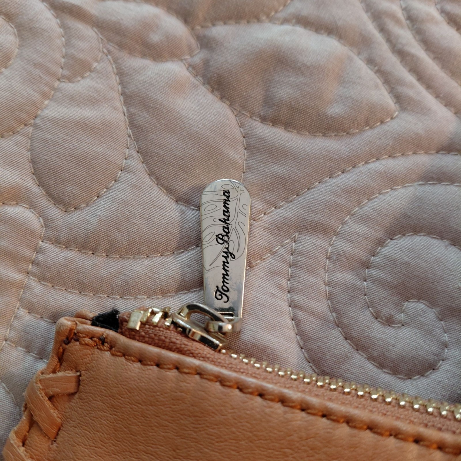 Tommy Bahama big leather bag accent stitching logo hangtag
