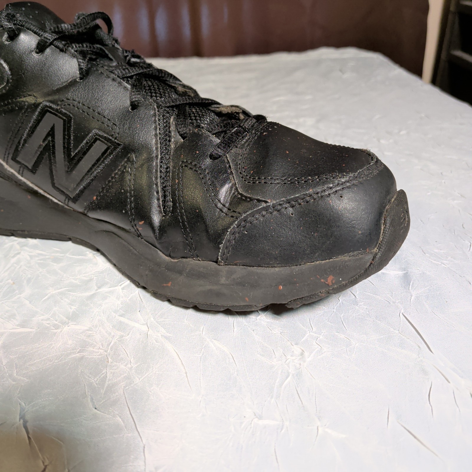 New Balance 608 V5 Mens Size 10.5D Black Athleisure Athletic Walking No Insole