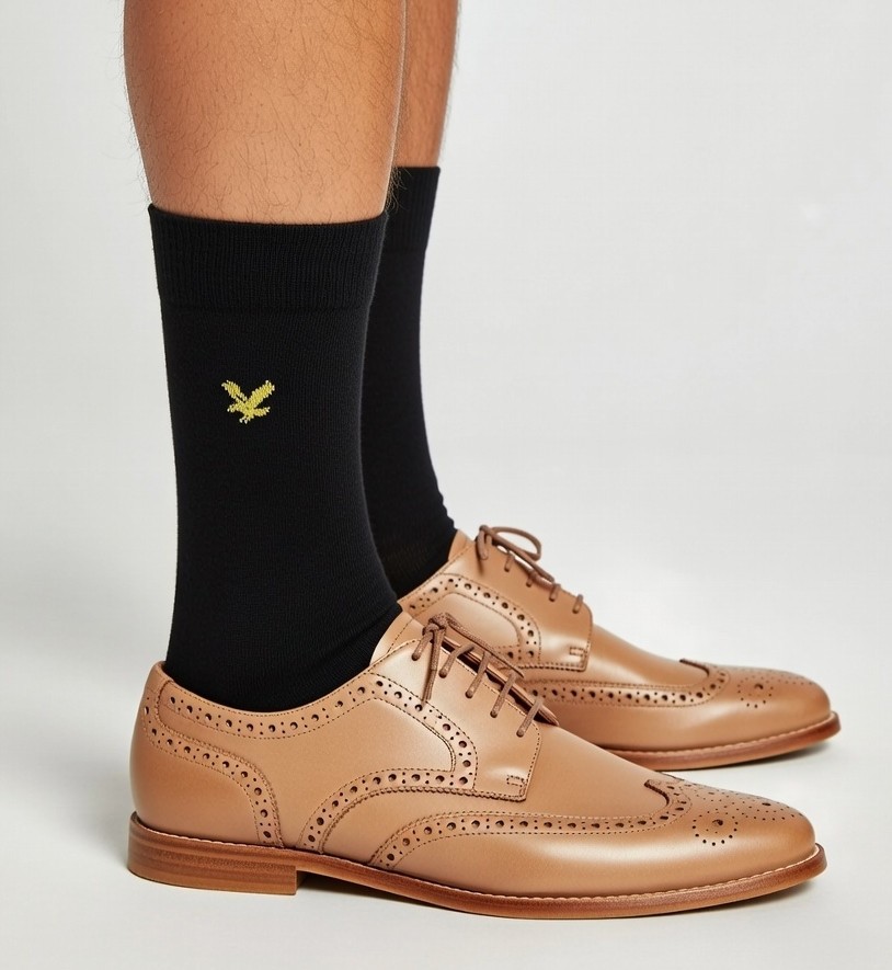 LYLE & SCOTT | Mens Black Solid Plain Logo Socks | One Size UK 7-11 EU 40-46