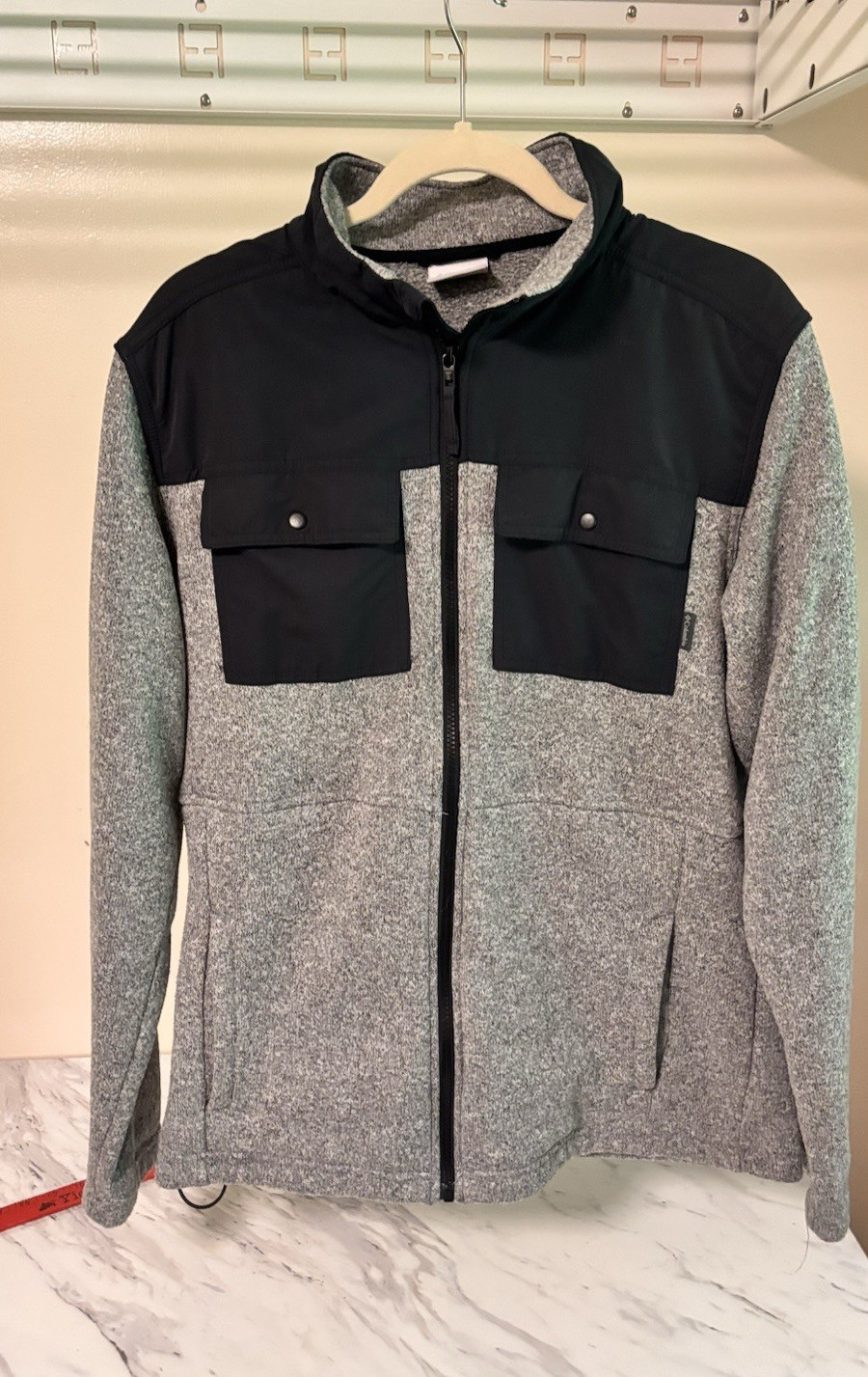 Columbia Men’s Size L Gray/Black Full Zip Fleece Jacket Stand-Up Collar