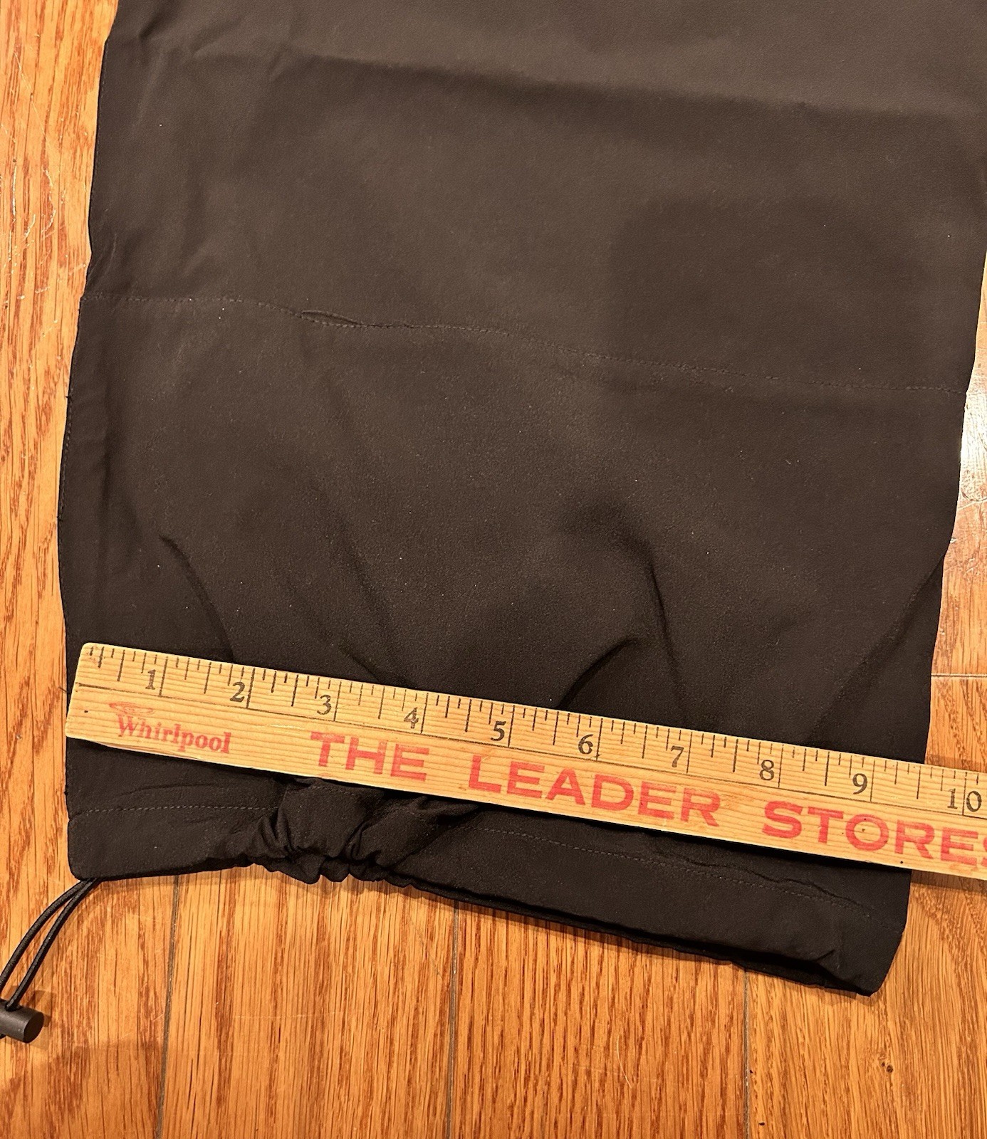 Isabella Active Wear Black Cargo Pants S Wide Leg Cinched Parachute Joggers