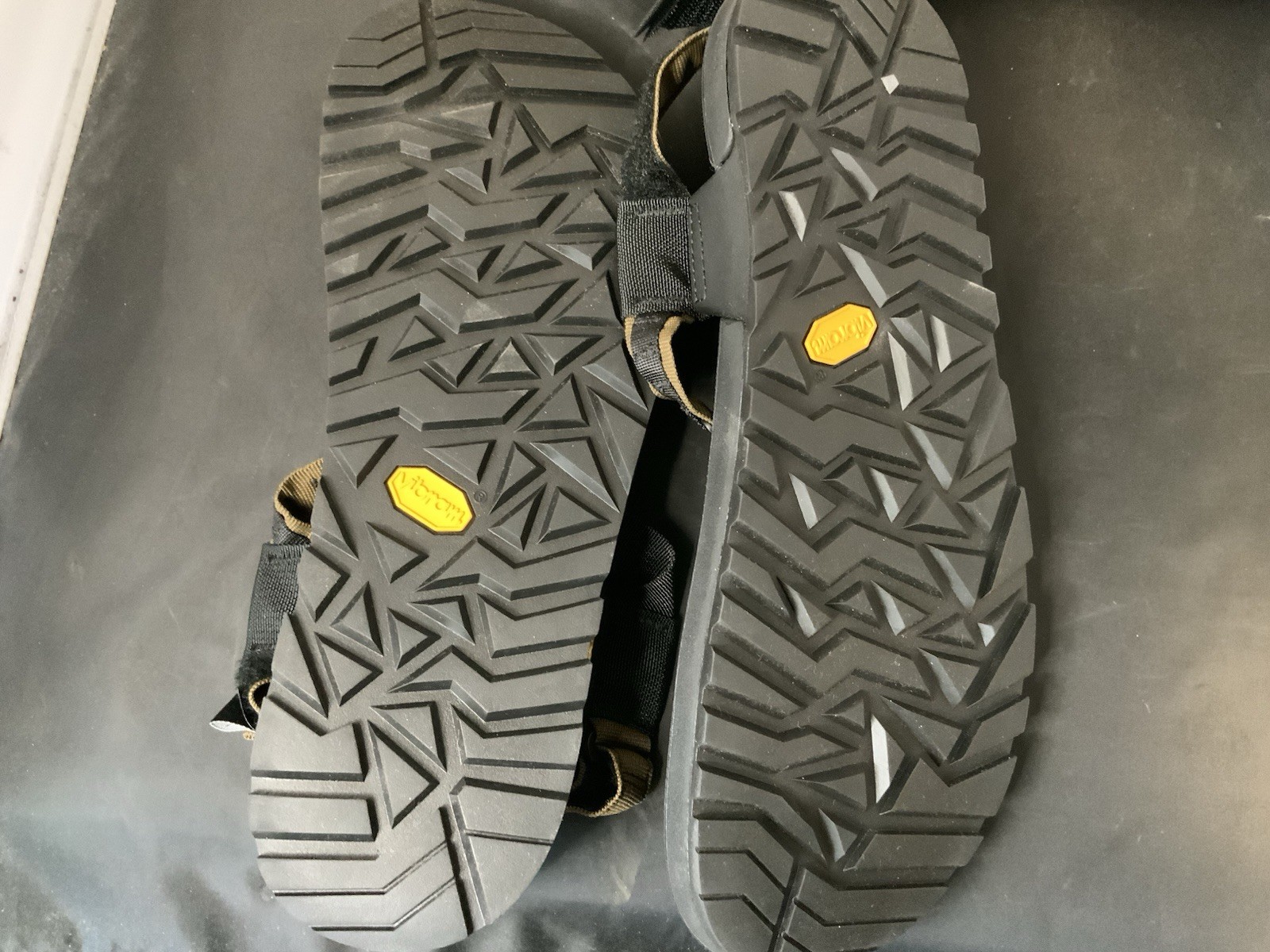 Bedrock Mountain Sandals, M12/W13, Cairn 3D Coyote Tan