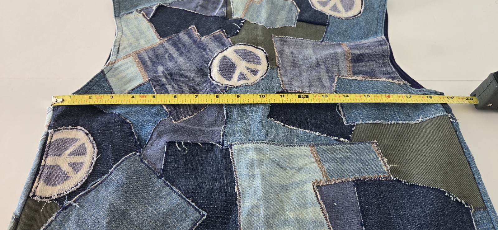 Vintage Denim Peace Sign Vest w/ Patches & Pockets *RARE* Frayed “Homemade” L