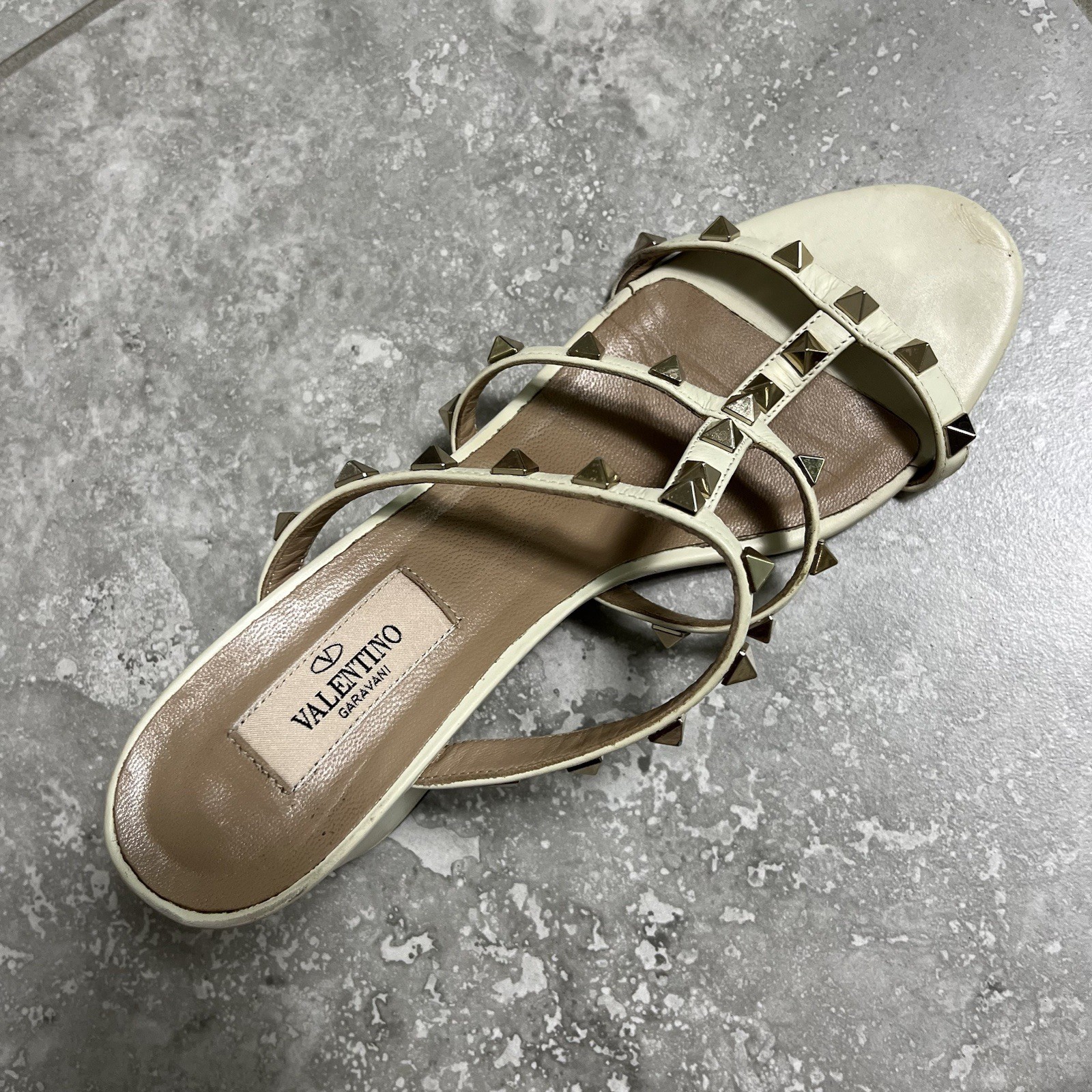Valentino Garavani Rockstud Studded Caged Slide Sandals Leather Cream 39 8.5 US