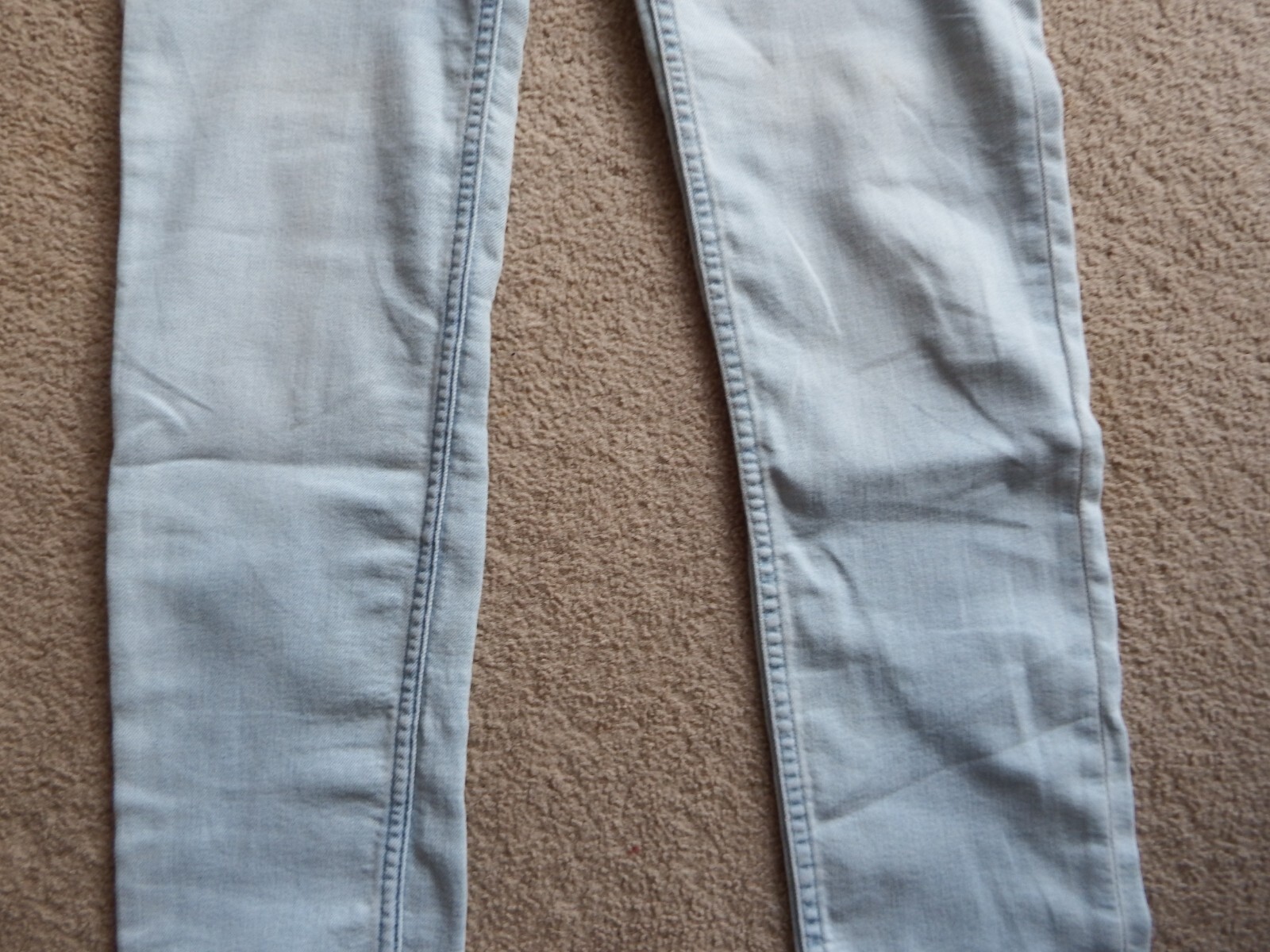 H&M Divided Light Blue Wash Denim Skinny Jegging Jeans Mid Rise Size 8 Stretchy