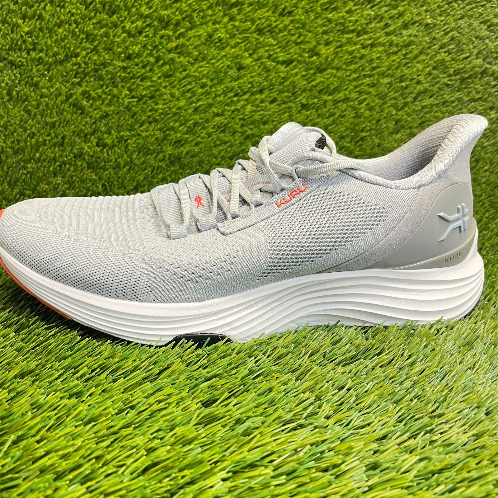 Kuru Atom 2 Mens Size 12.5 Gray White Athletic Running Walking Shoes Sneakers