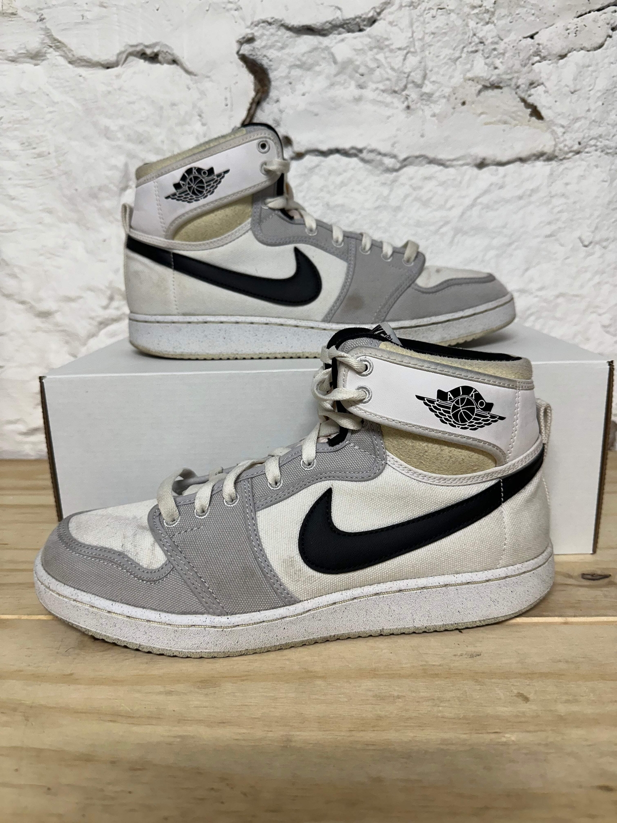 Air Jordan 1 AJKO ‘White Grey Fog’ Men’s Size 9.5 Pre-owned Sneakers DO5047-100