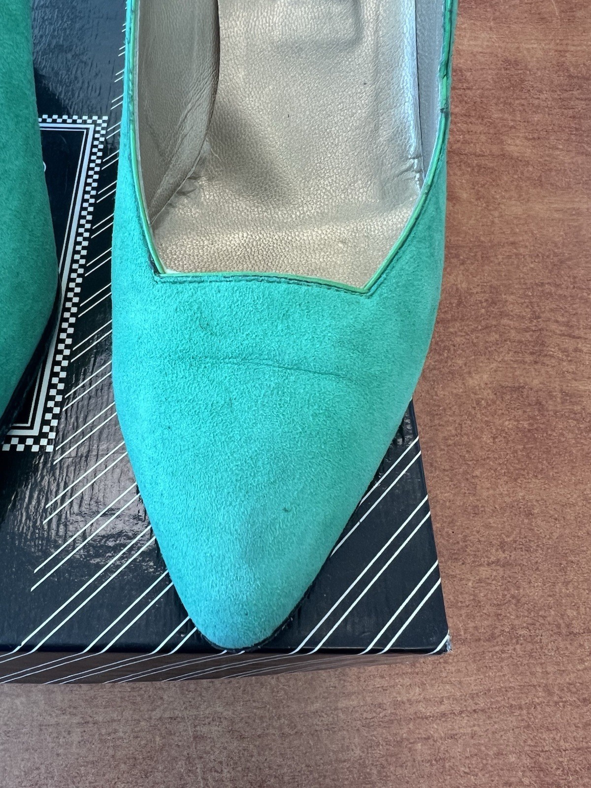 Gianni Versace Green Suede Scalloped Pointed Toe Slip-On Pumps Heels EU 37