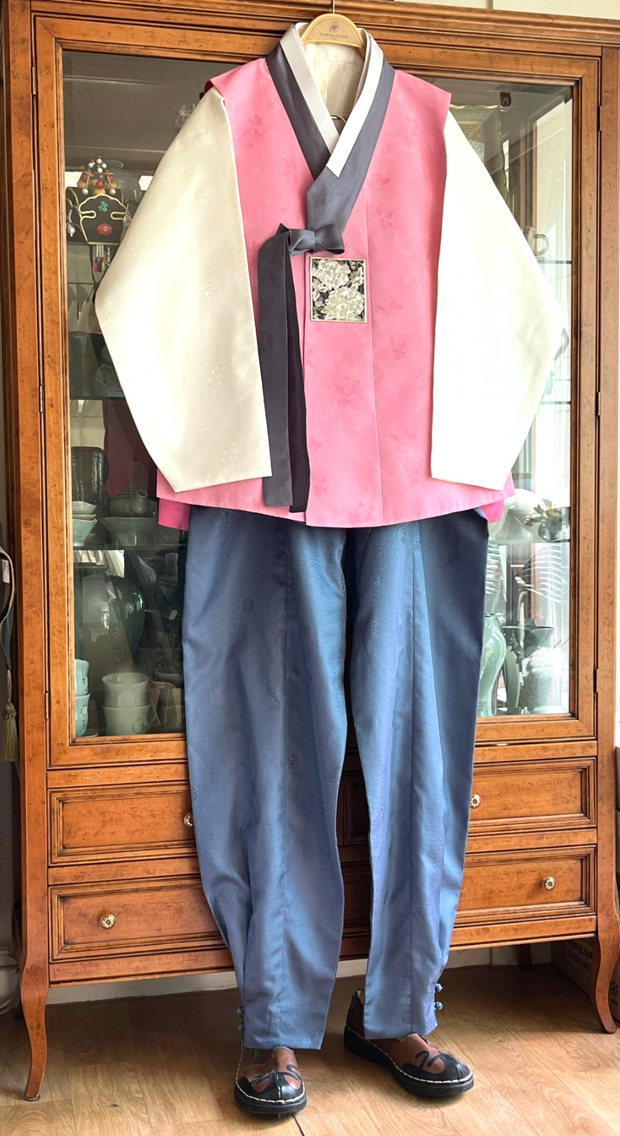 XL Men’s Korean Traditional Silk Hanbok -Pink Vest /Ivory Top /Blue-Grey Pants