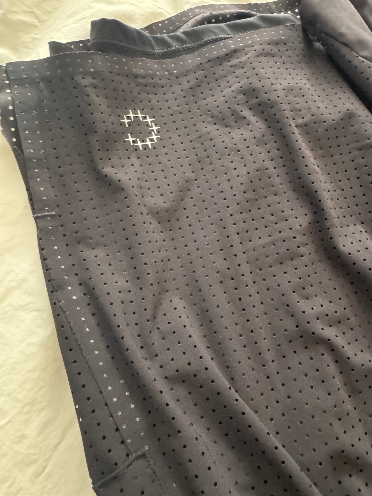 Mens Currently Running M2 Pro 5” Lined Short – Black – Small. Worn 2x only!