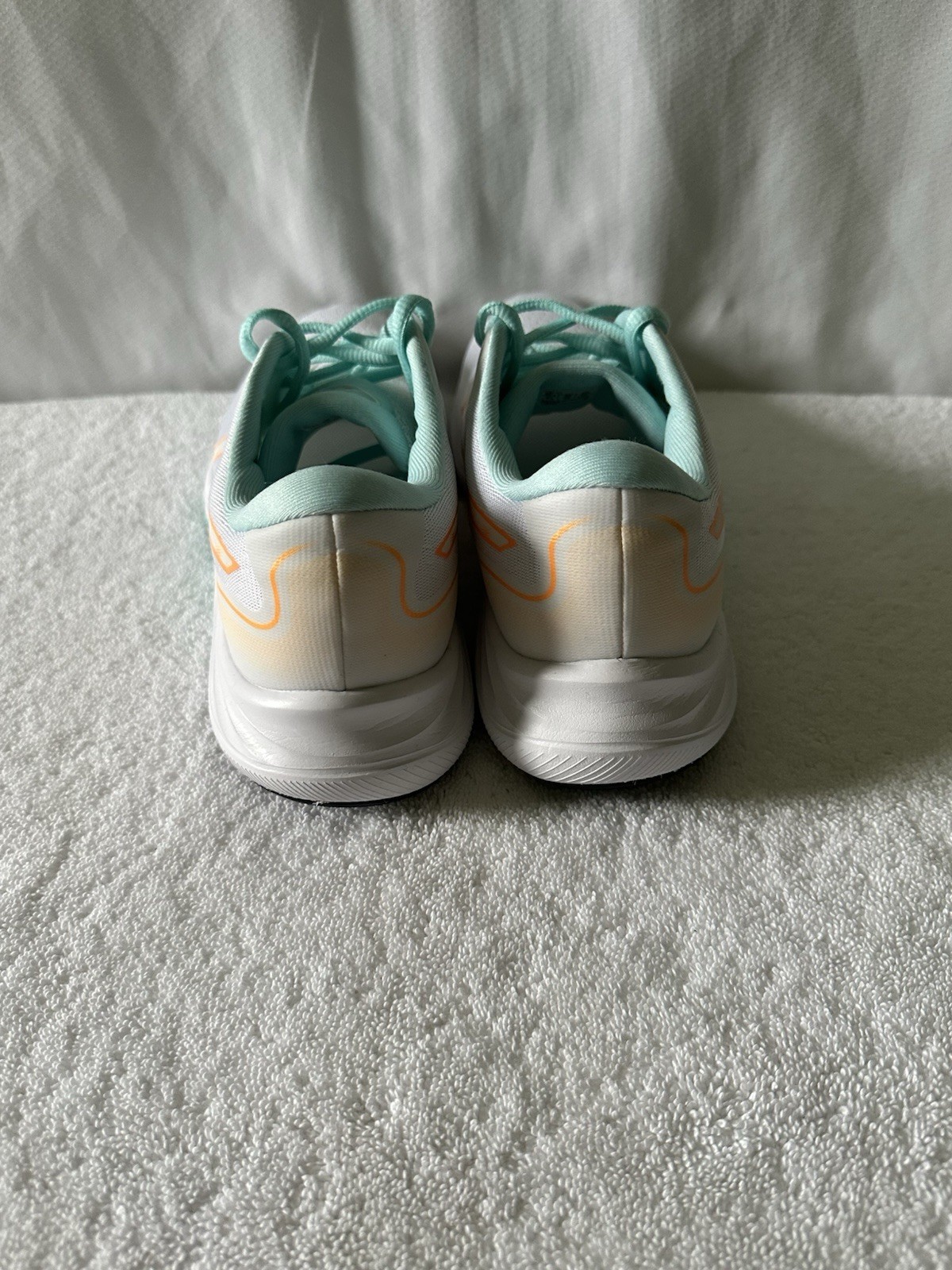 ASICS Gel Excite 9 Running Shoes White Mint Orange Women’s Size 8.5 EUC