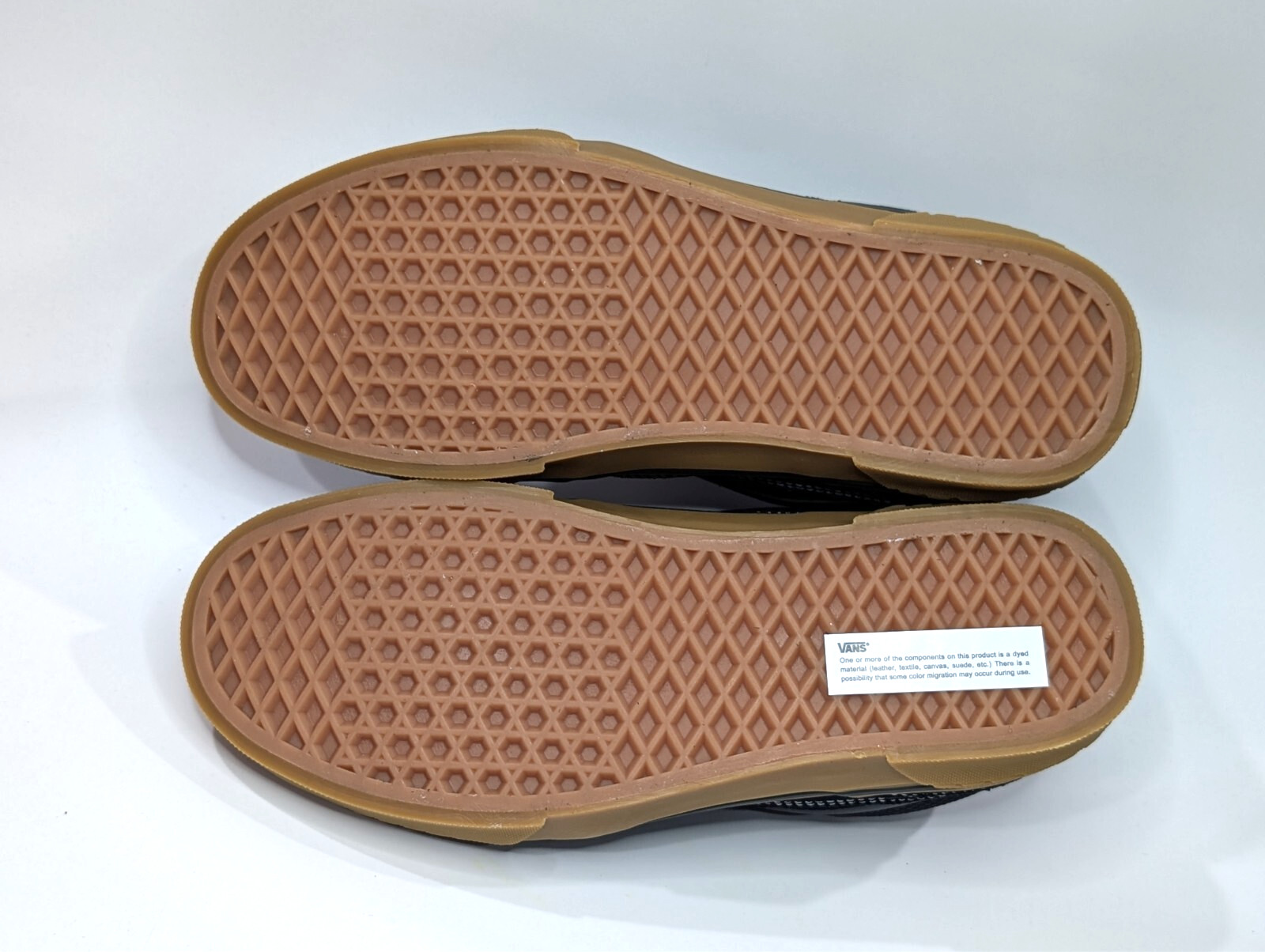 Vans Caldrone Black/Gum Suede Mesh Men’s Sneakers – Assorted Sizes NWB