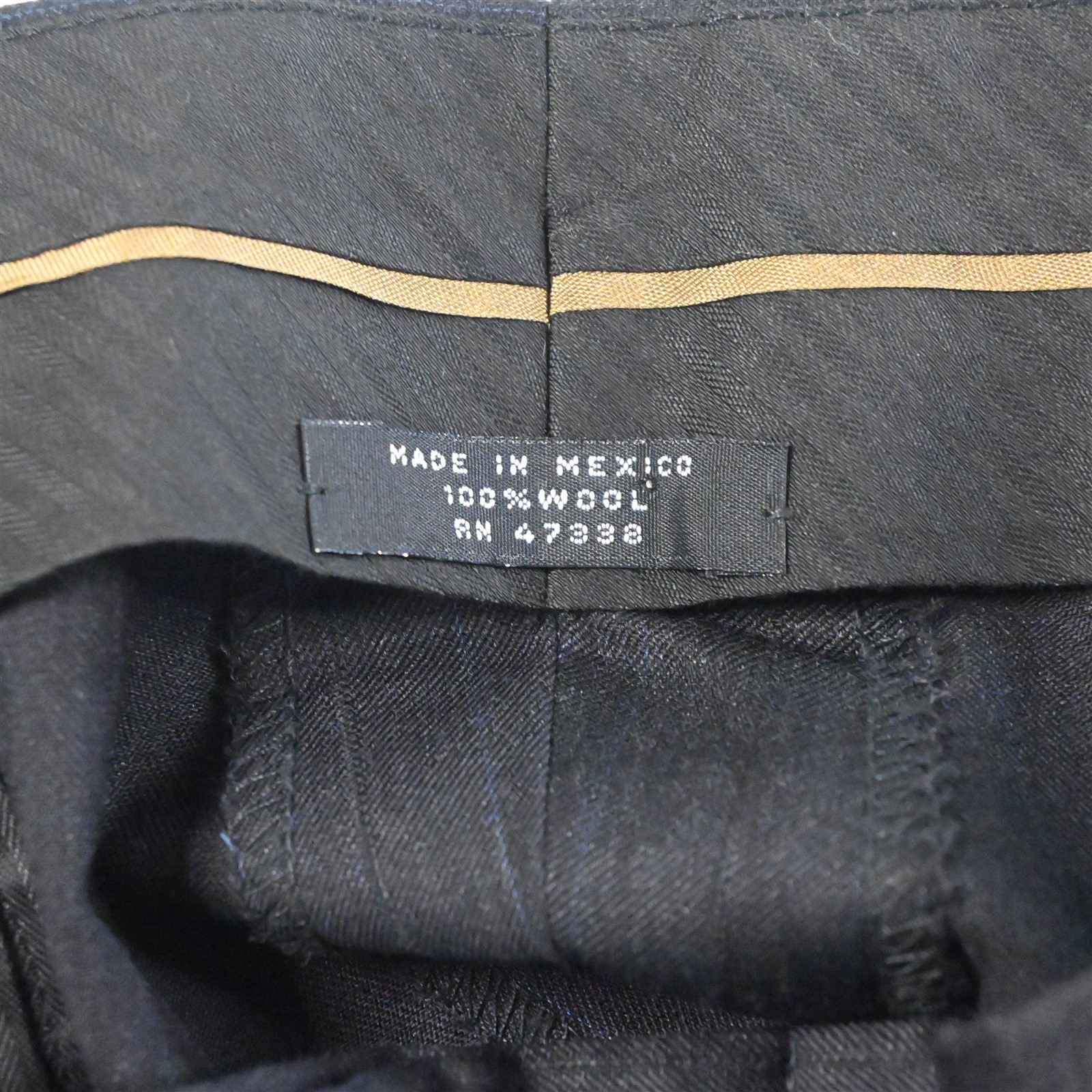 Jones New York 42R 34×30 Gray Striped 100% Wool Mens Jacket Pants Suit