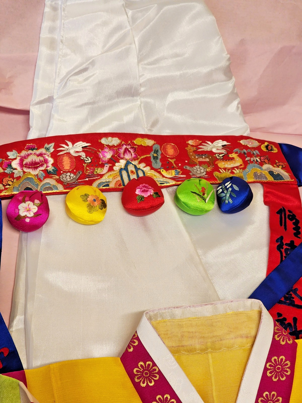 Traditional Korean Hanbok Child’s 3-4 years W/ Shoes 7 piece