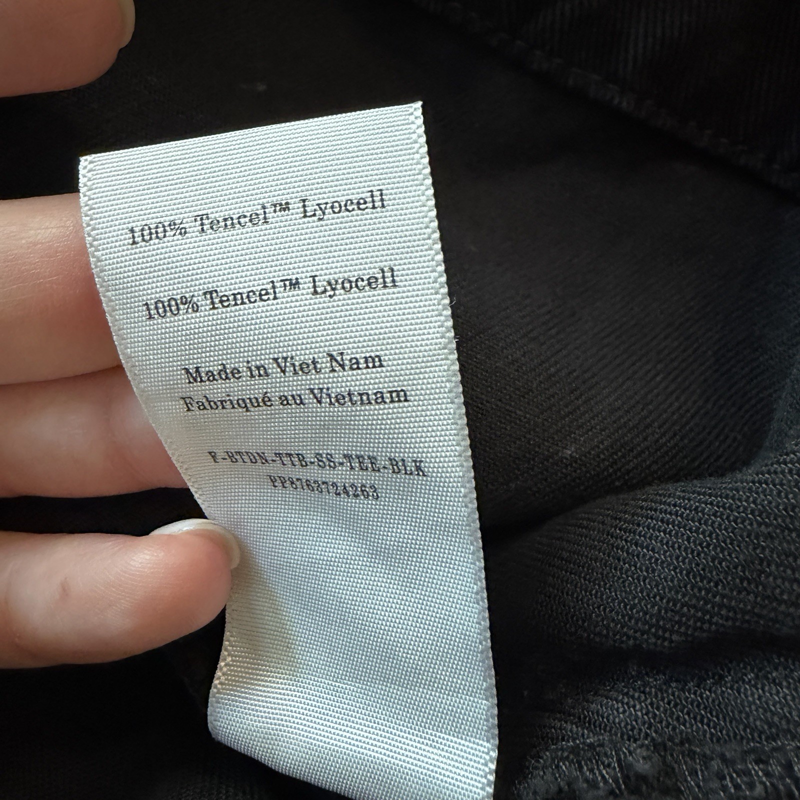 Everlane Black Tencel Lyocell Tee Blouse Womens Short Sleeve Minimalist medium