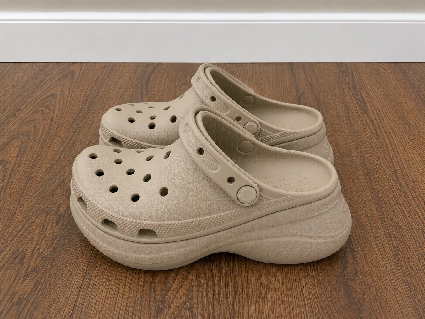 Crocs Bae Clog Platform Clog Taupe Women’s US 7