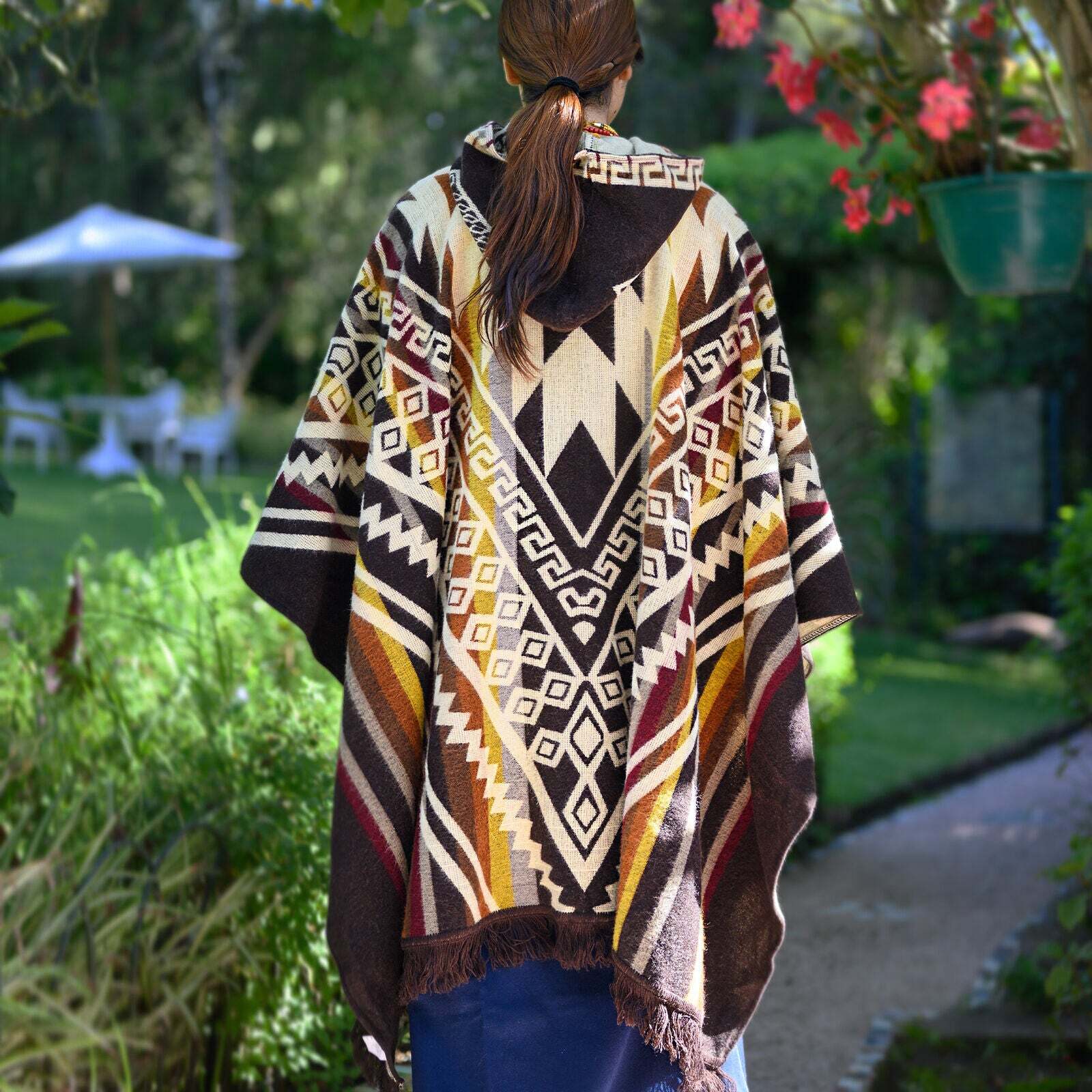Alpaca wool Hooded Poncho Unisex Aztec pattern all seasons boho hippie XXL BROWN