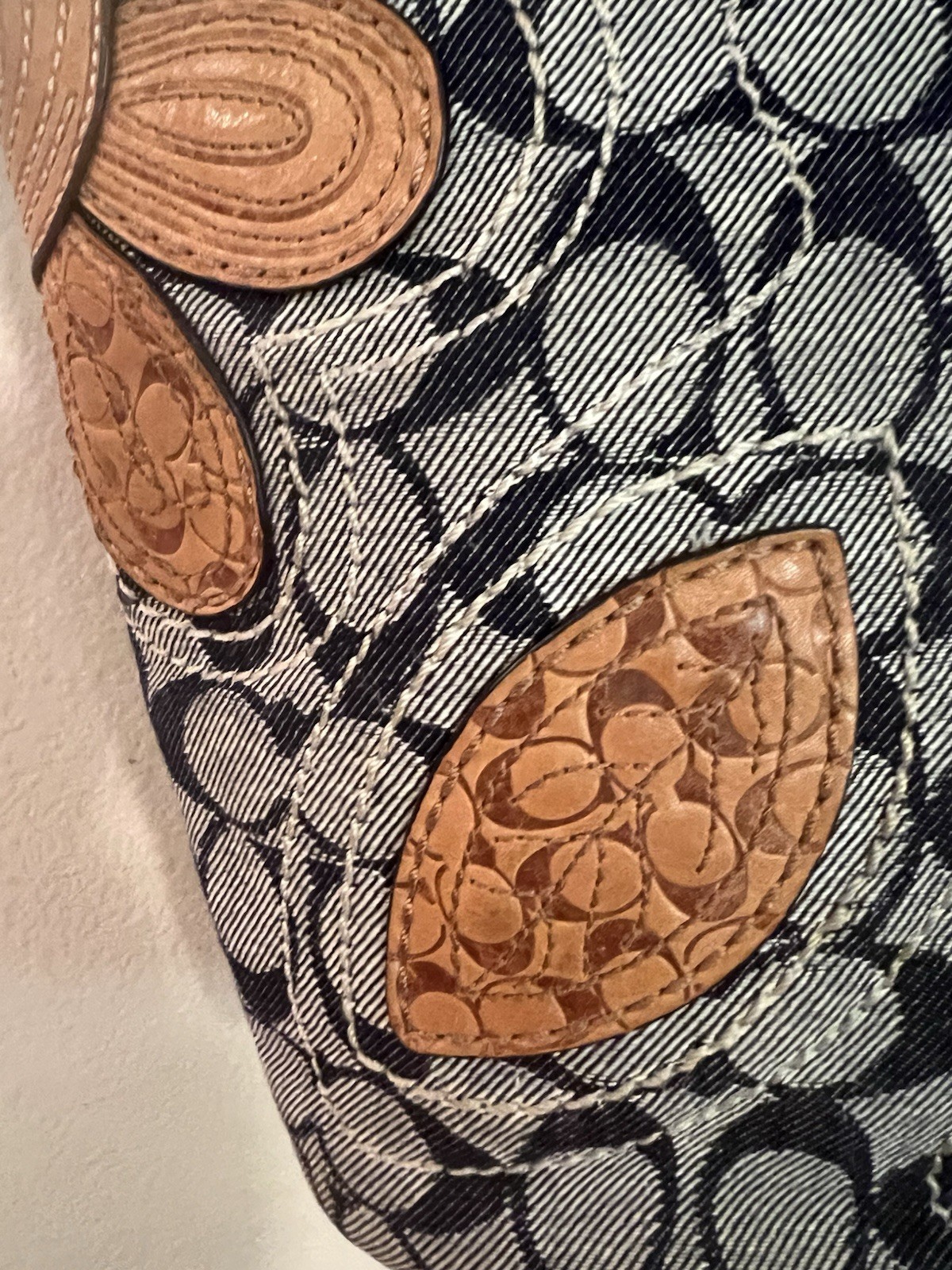 COACH Bleecker 11781 Denim Jacquard Floral Appliqué Hobo Vachetta Lthr Good Cond