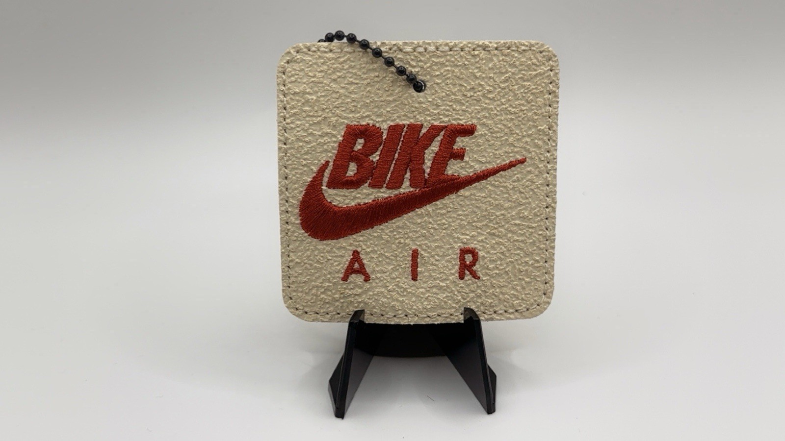🧱 NIKE AIR JORDAN 4 HANG TAG ~RETRO~ 90s Brick By brick KEYCHAIN AUTHENTIC