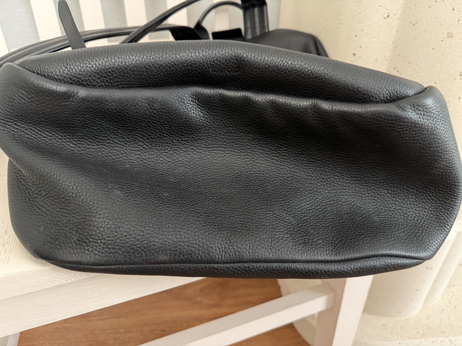 Tom Ford Buckley Leather Vertical Zipper Backpack in Black Gold – Used