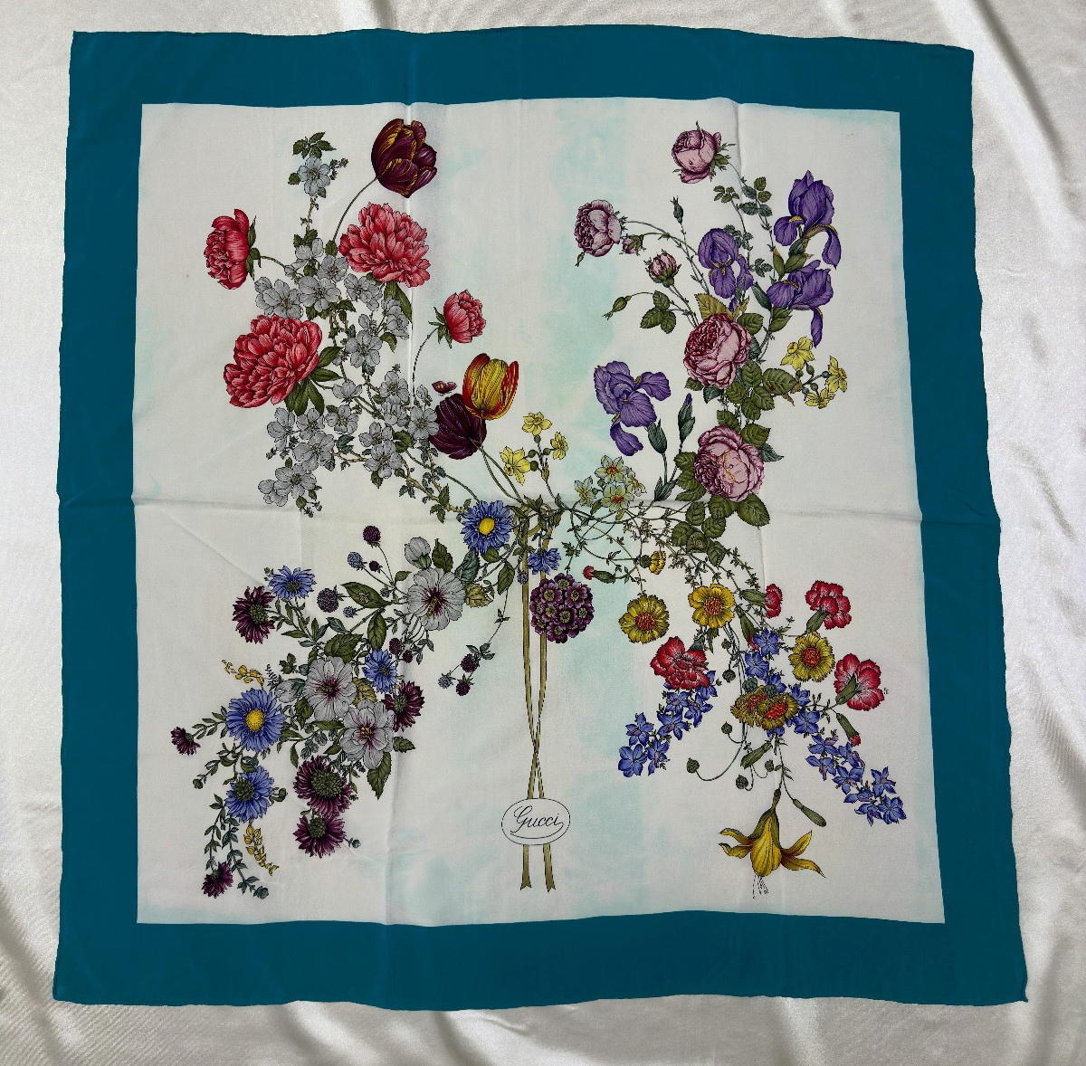 Vintage Gucci Botanical Floral Silk Scarf Hand Rolled Italy 82cm Archive
