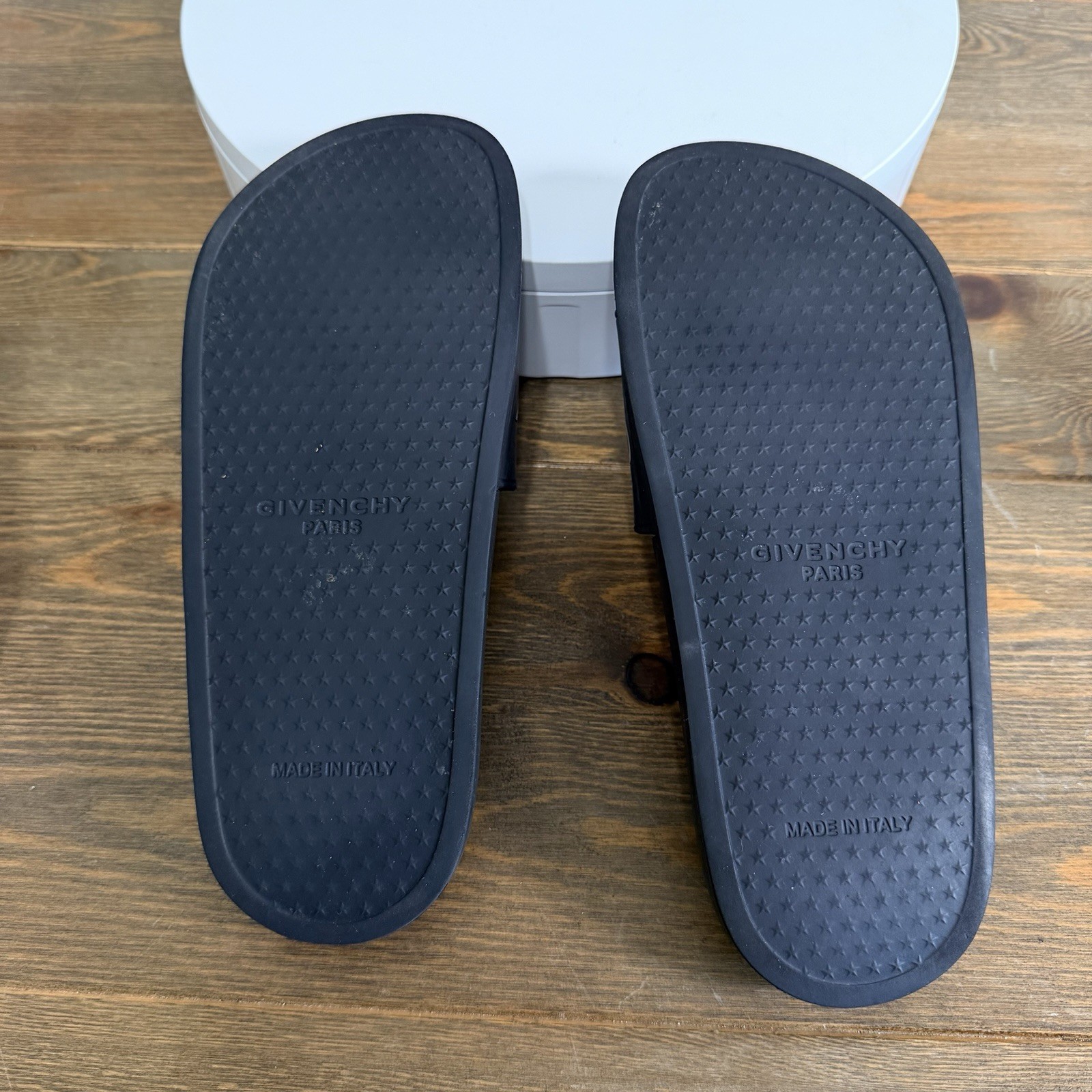 Givenchy Paris Black Women’s Rubber Flat Slides Sandals Size 37 Made In Italy