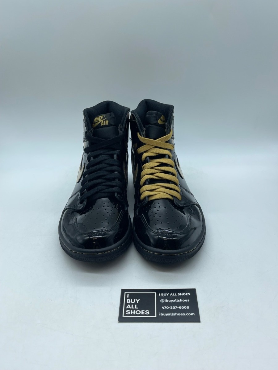 Jordan 1 Retro High Black Metallic Gold (2020) 9 (Moderately Wor Size 9 (No Box)