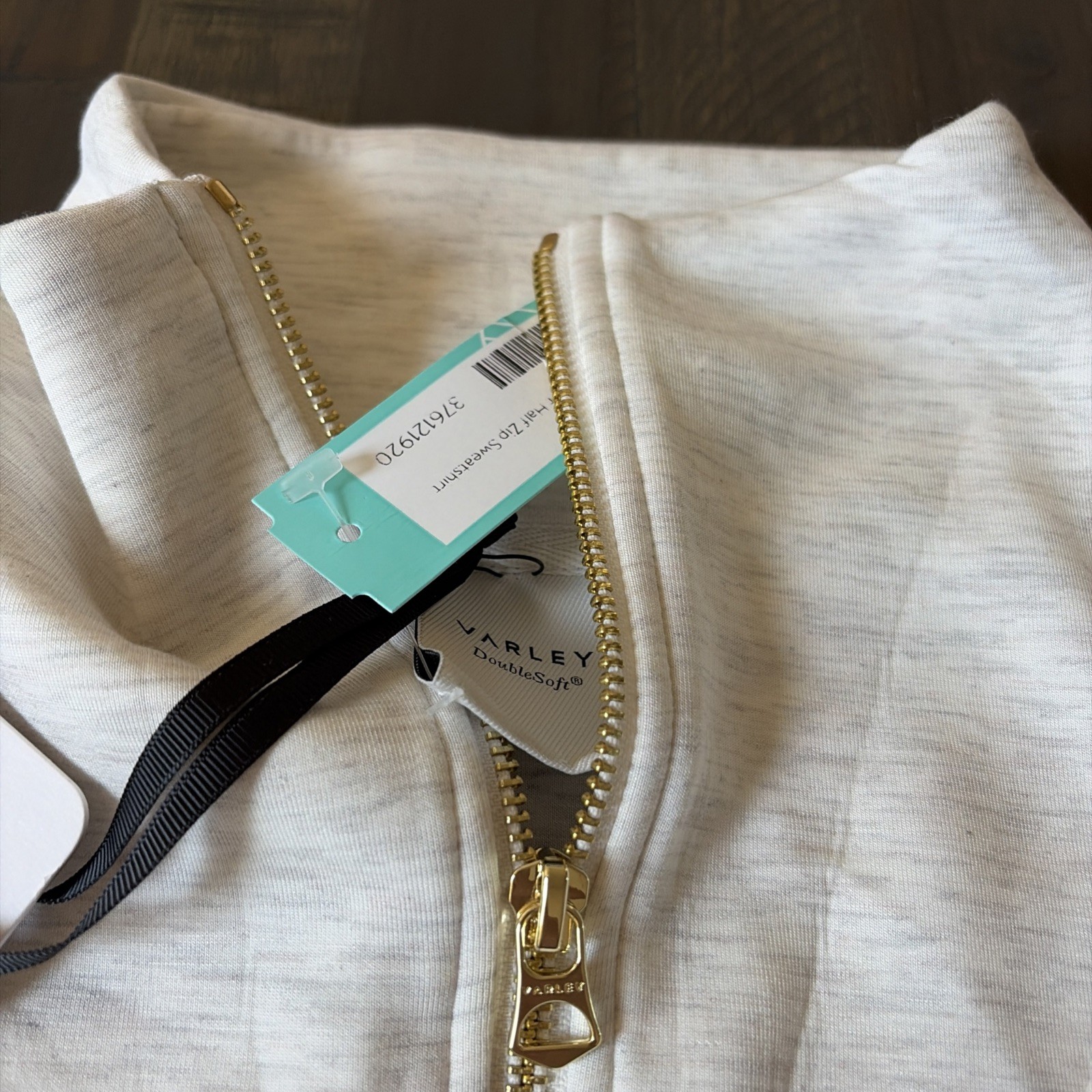 Varley Hawley Half Zip Sweatshirt Size Large NWT Off White/ Grey