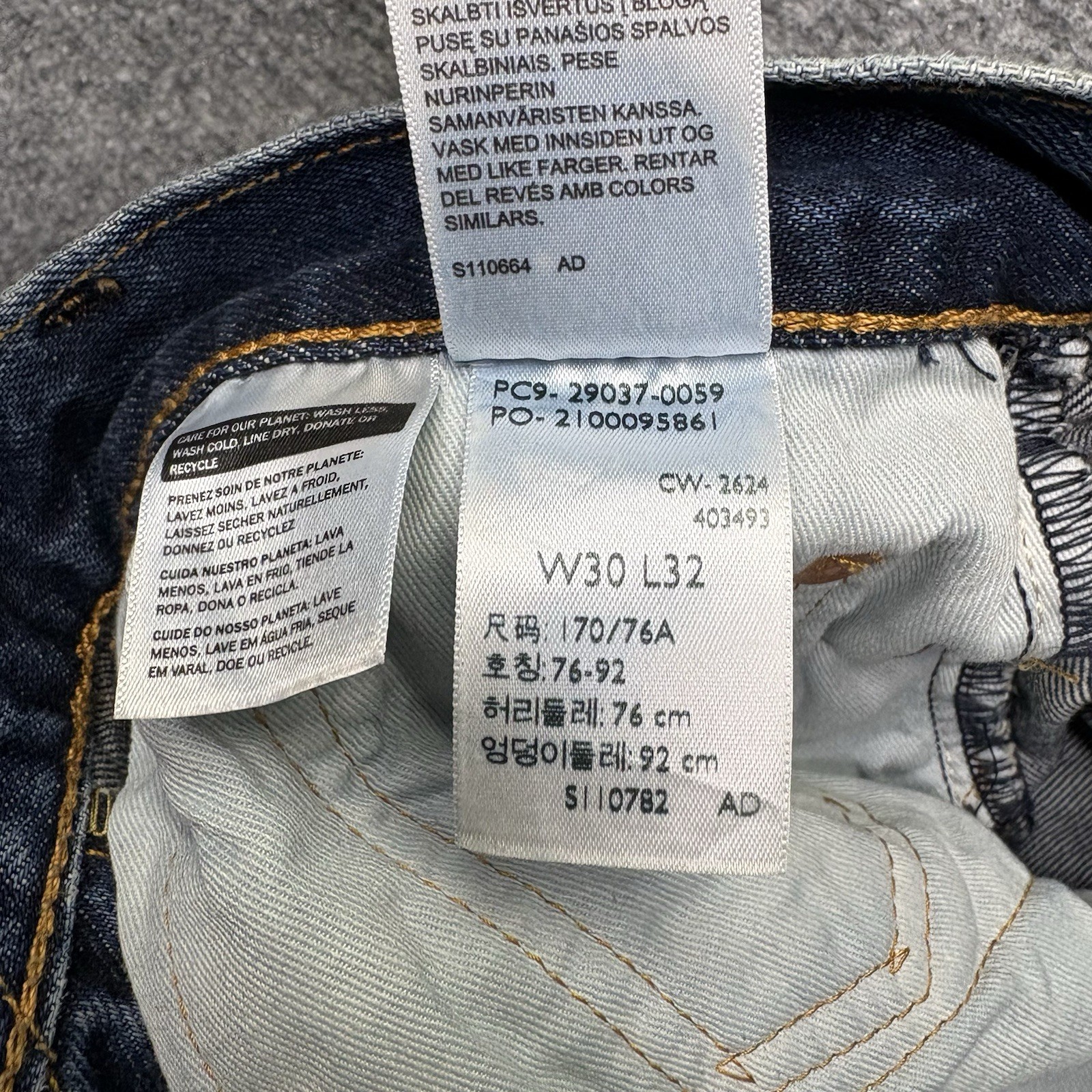 Levis Premium 568 Loose Straight Leg Jeans Mens 30×32 Blue Denim 29037-0059