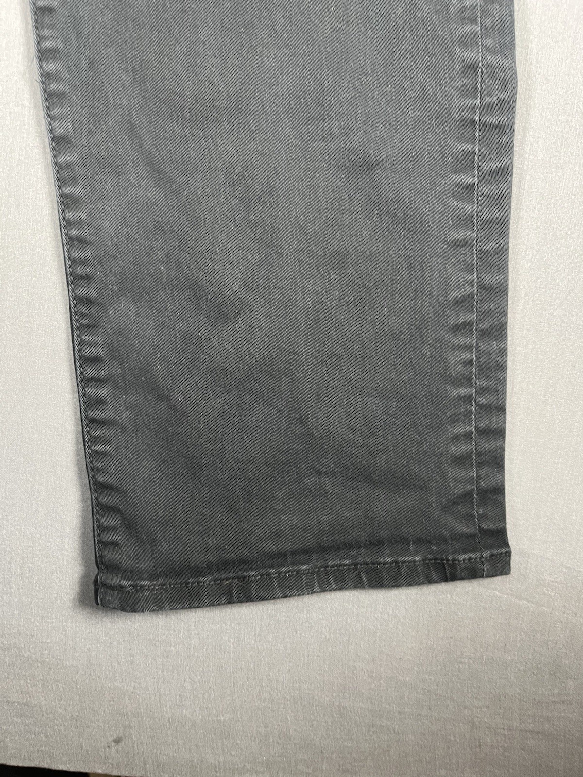 LEE MODERN SERIES EXTREME MOTION STRAIGHT FIT TAPERED LEG DENIM JEANS 34/30
