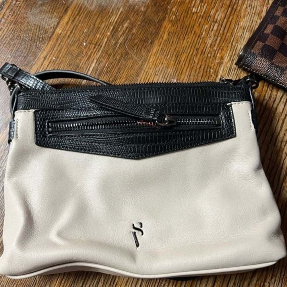 Simply Vera Vera Wang Stylish Black and Cream Women’s Bag