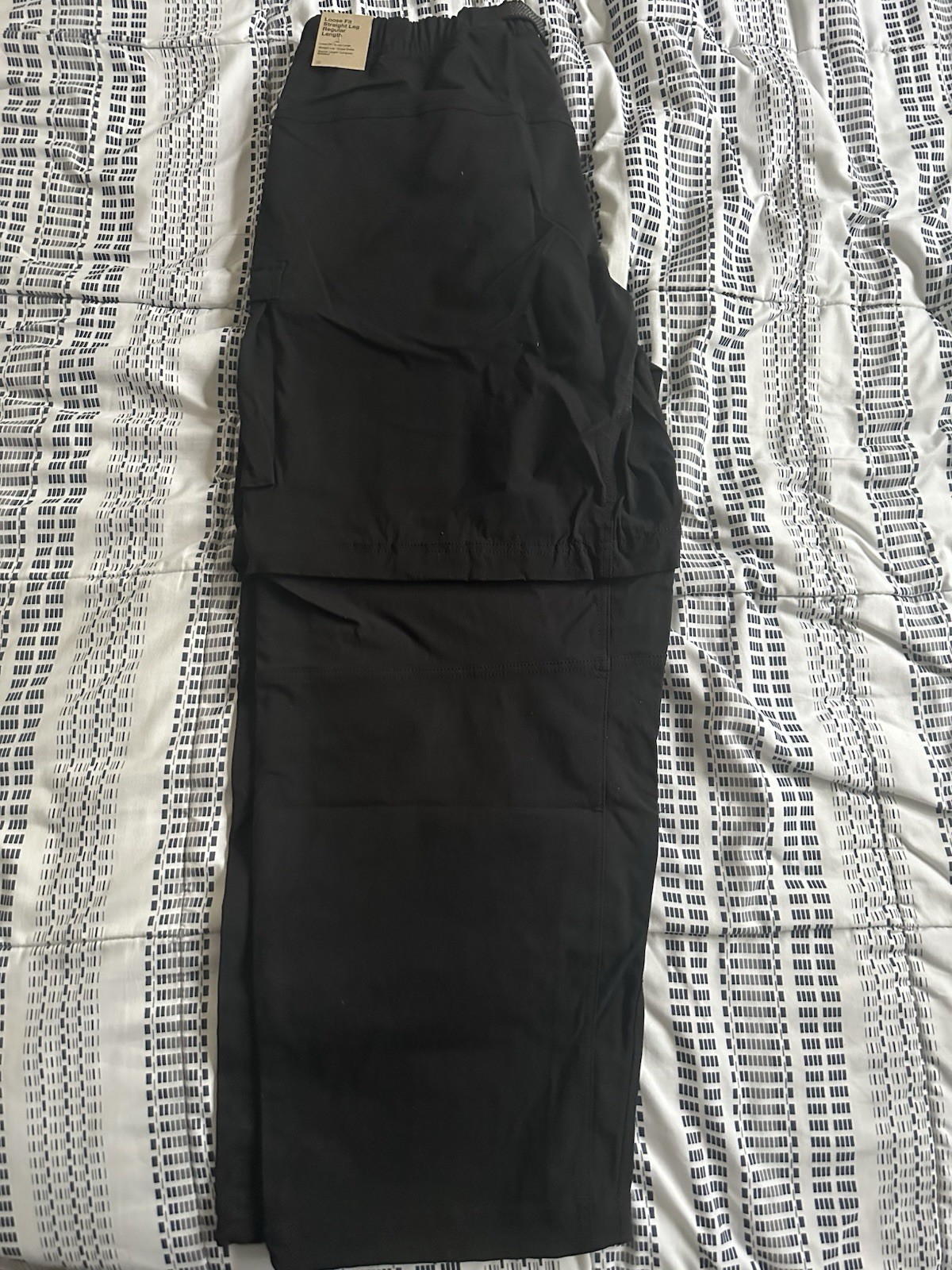 Nike ACG Black Cargo Pants Elastic Waist Drawstring Men’s L Loose Straight