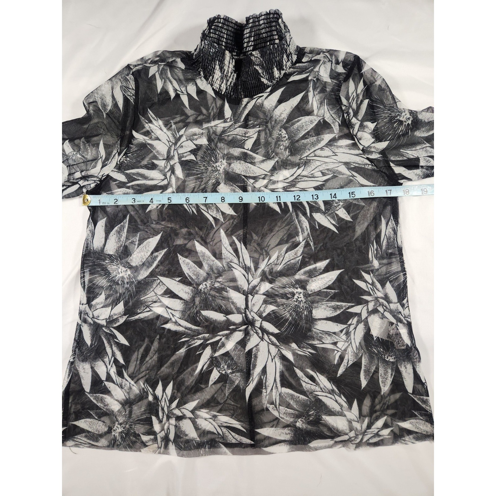 Zara Trafaluc Black White Palm Print Sheer Ruched Neck Balloon Sleeve Blouse S