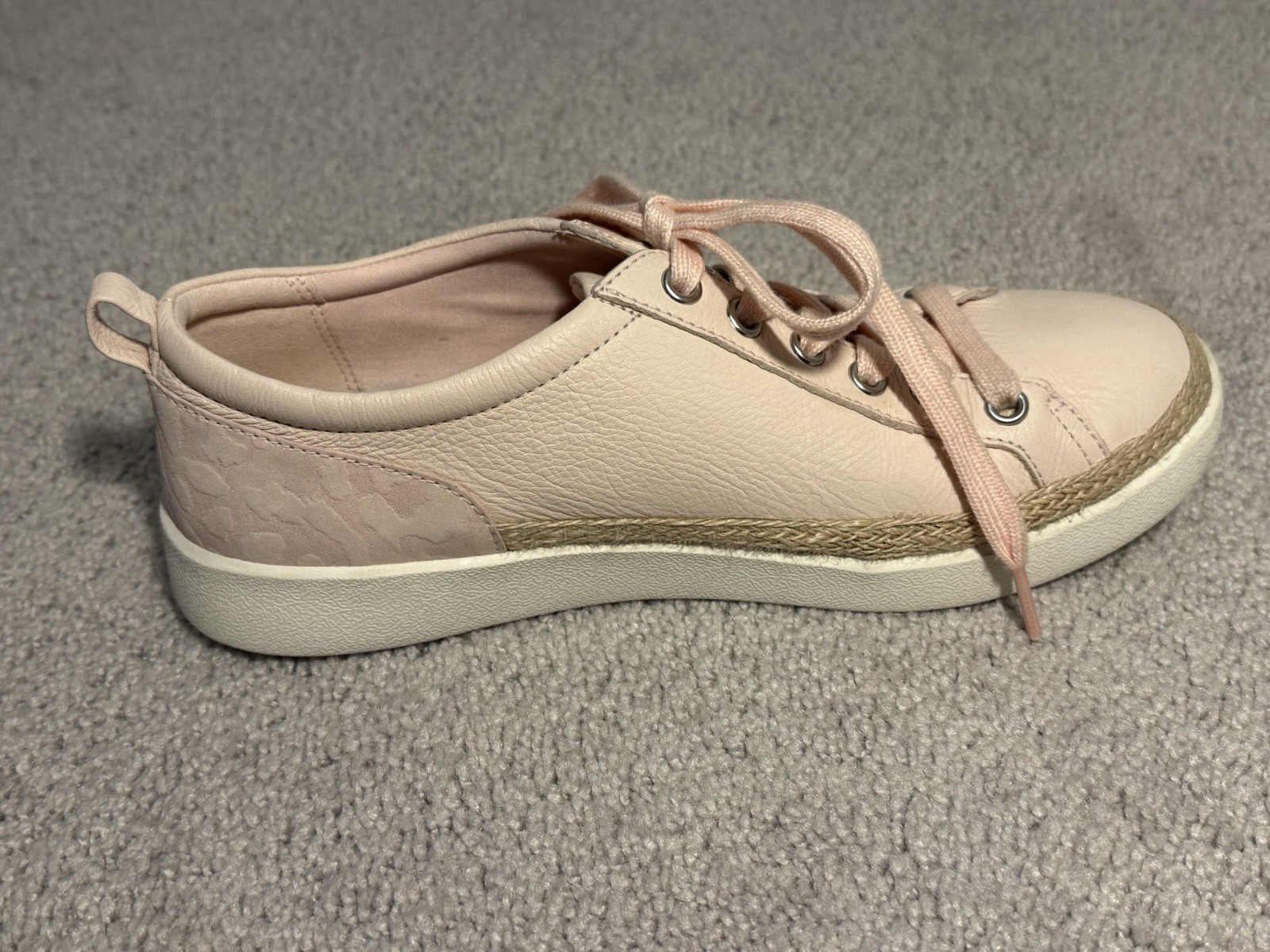 Vionic Winny Sneakers Pink Size 7.5