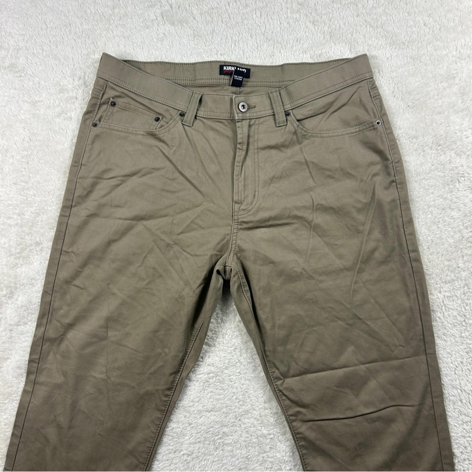 Kirkland Signature Men’s Khaki Pants Size 36 x30 Straight Fit Chino Trousers