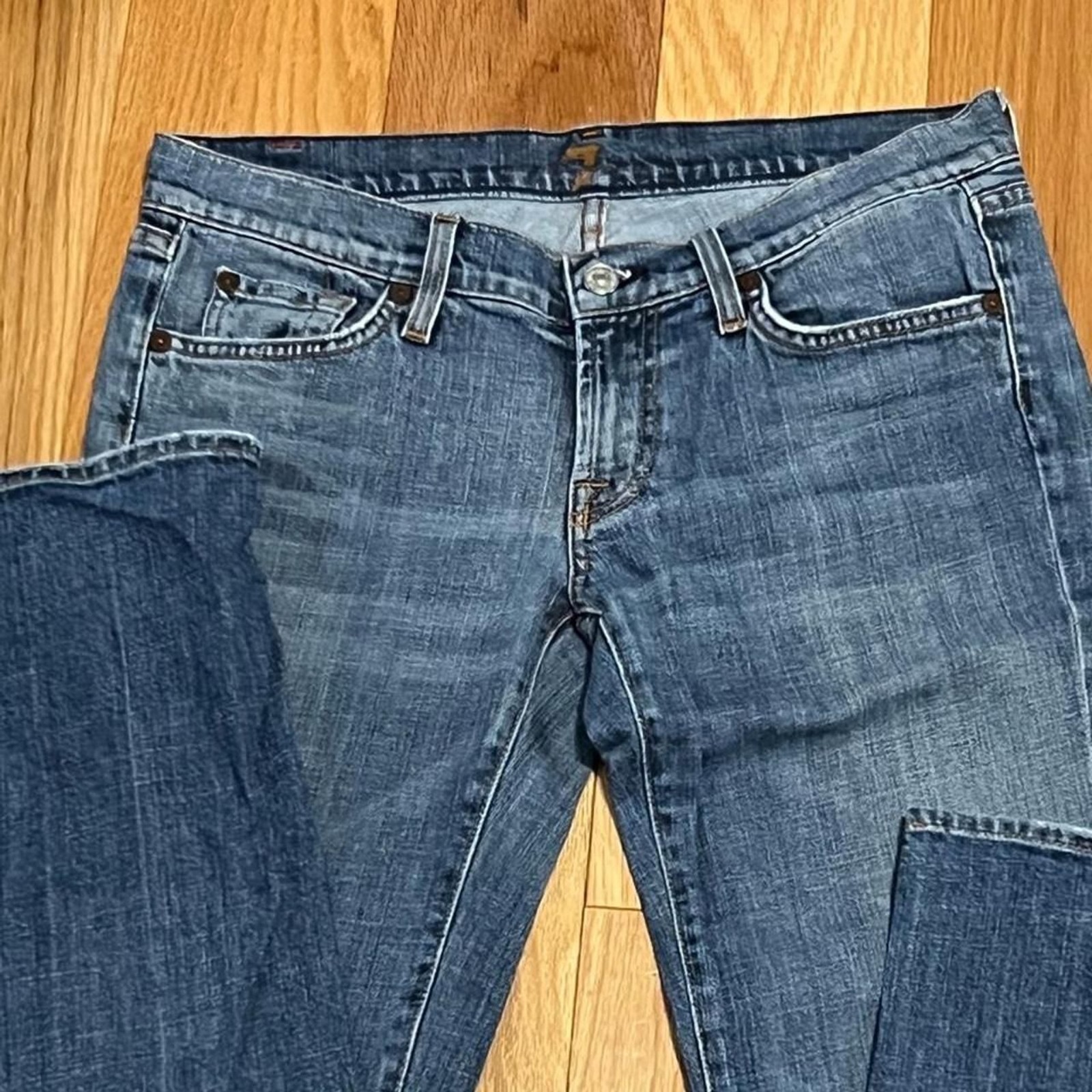 7-for-all-mankind Women’s Blue and Navy Jeans