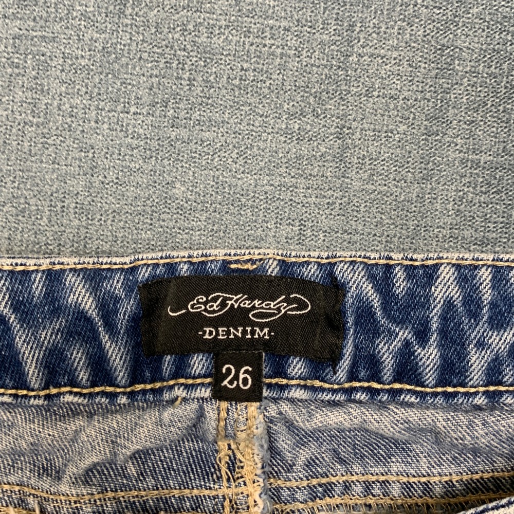Ed Hardy Multi Tattoo Jeans Womens 26 Blue Denim Light Wash Mid Rise Pockets