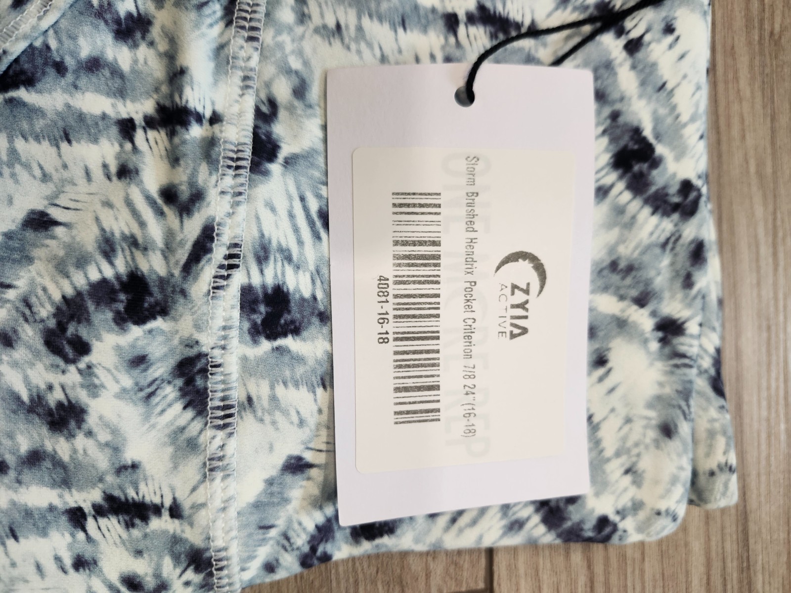 NEW Women’s Zyia Storm Hendrix Leggings Size 16-18 Length 7/8 24” inseam