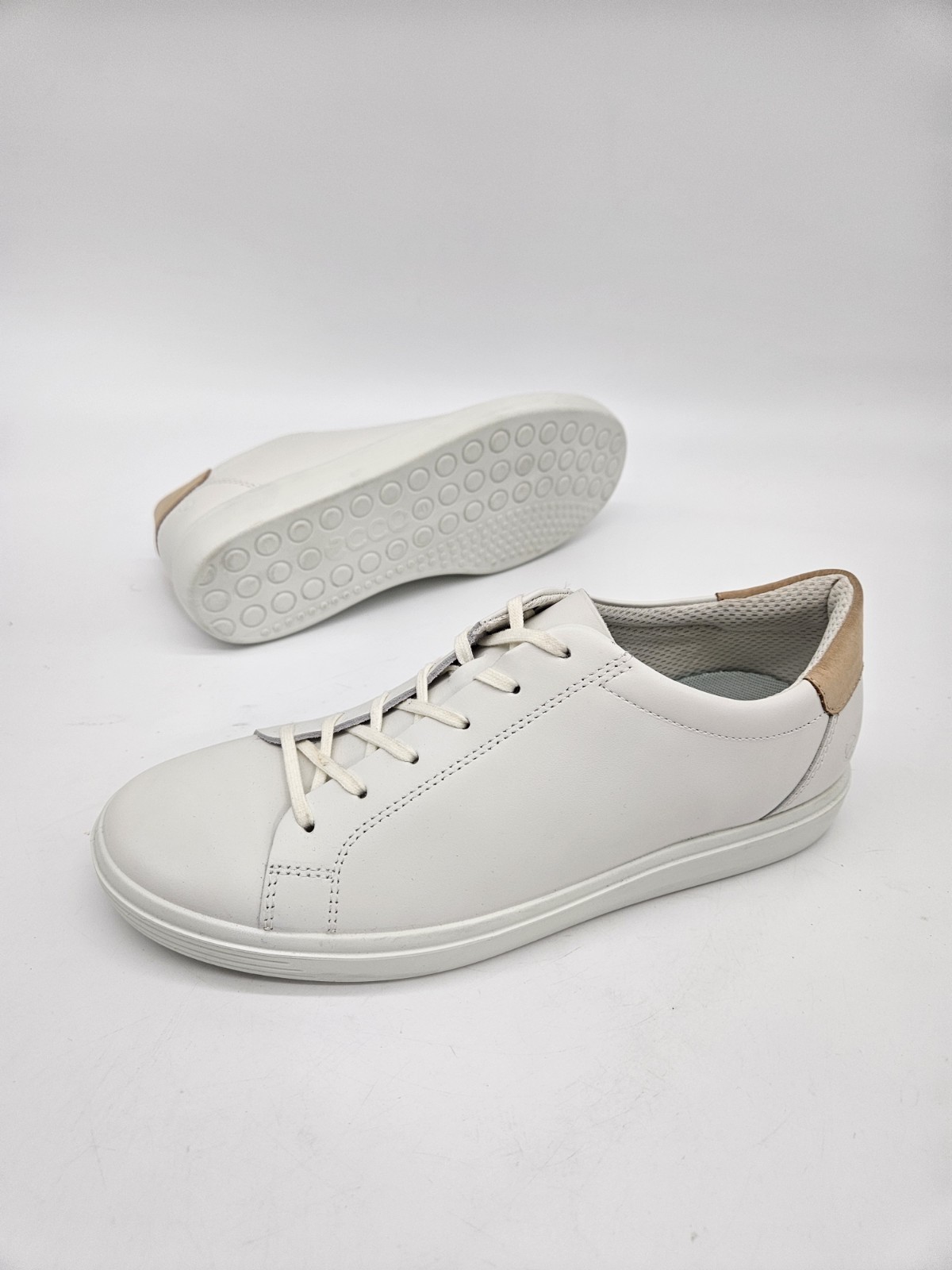 ECCO Soft 7 Lace-Up Sneaker White Leather Women’s Size US 10-10.5