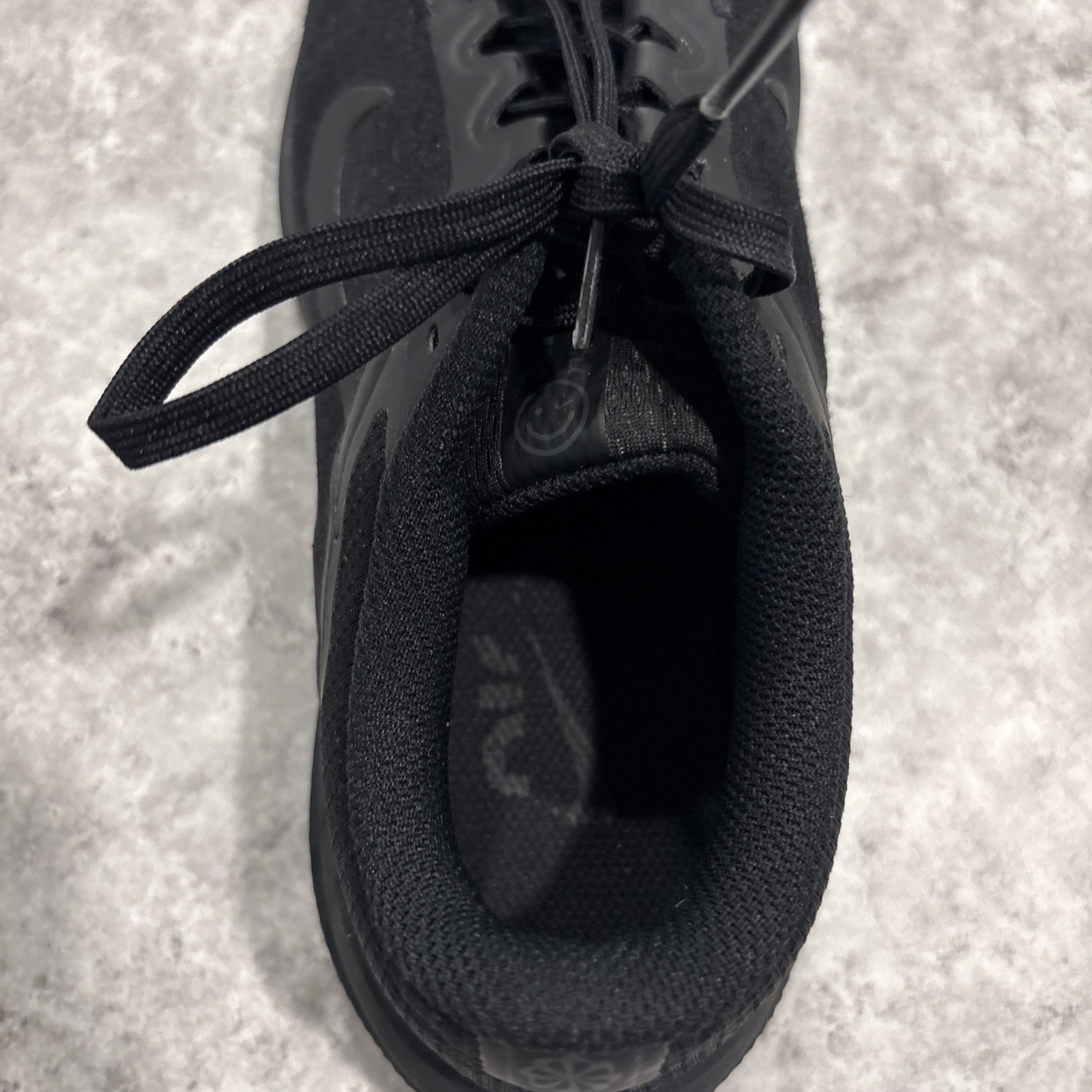 Nike Winflo 10 Men’s Size 9.5 Black Running Shoes DV4022-001 Light Usage