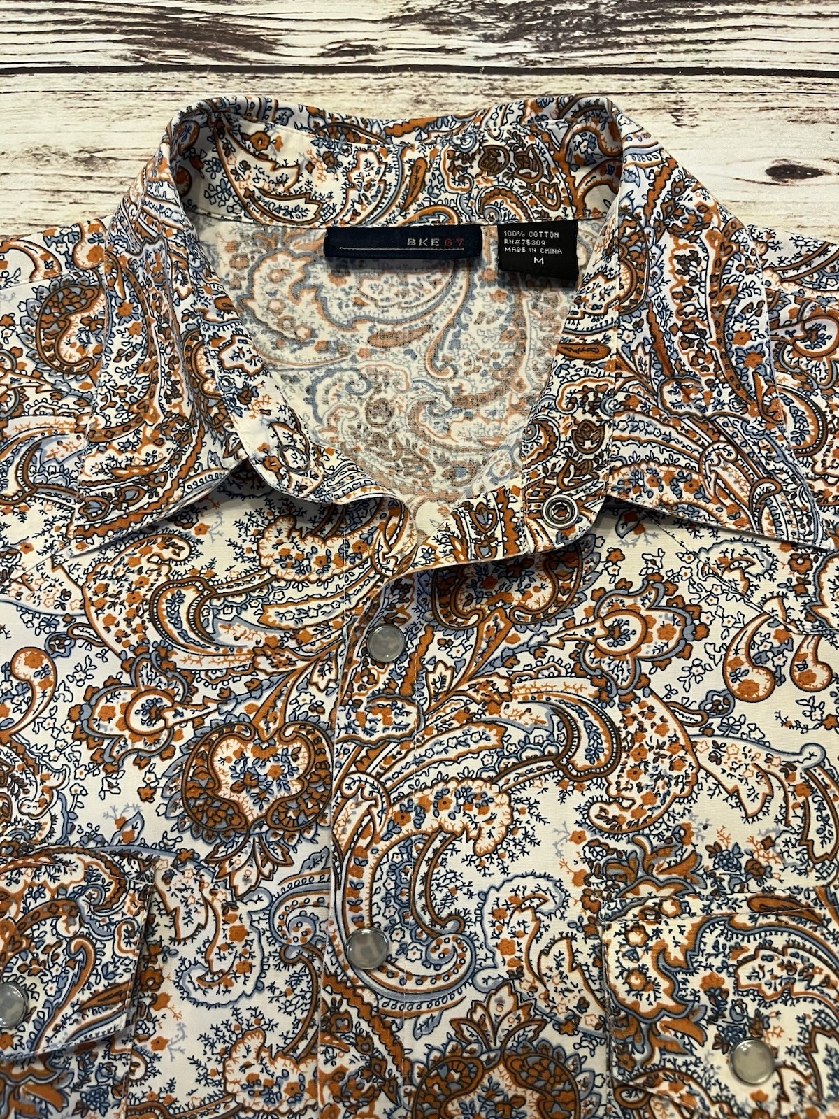 Buckle BKE 67 Pearl Snap Paisley Shirt Women Medium Blue & Orange 100% Cotton