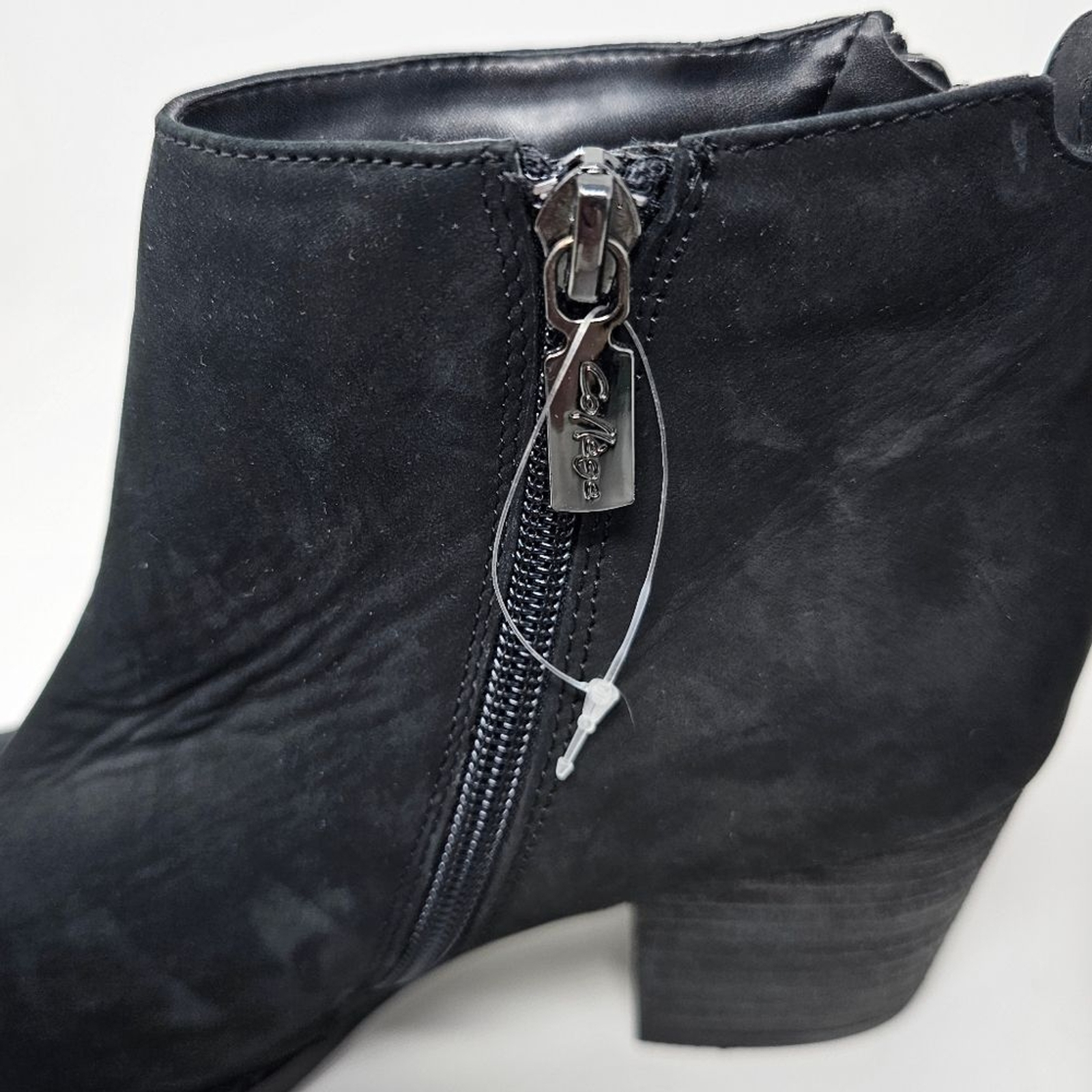 Agua College Waterproof Winter Ankle Boots Size 7.5 Black Leather Sealed Seams