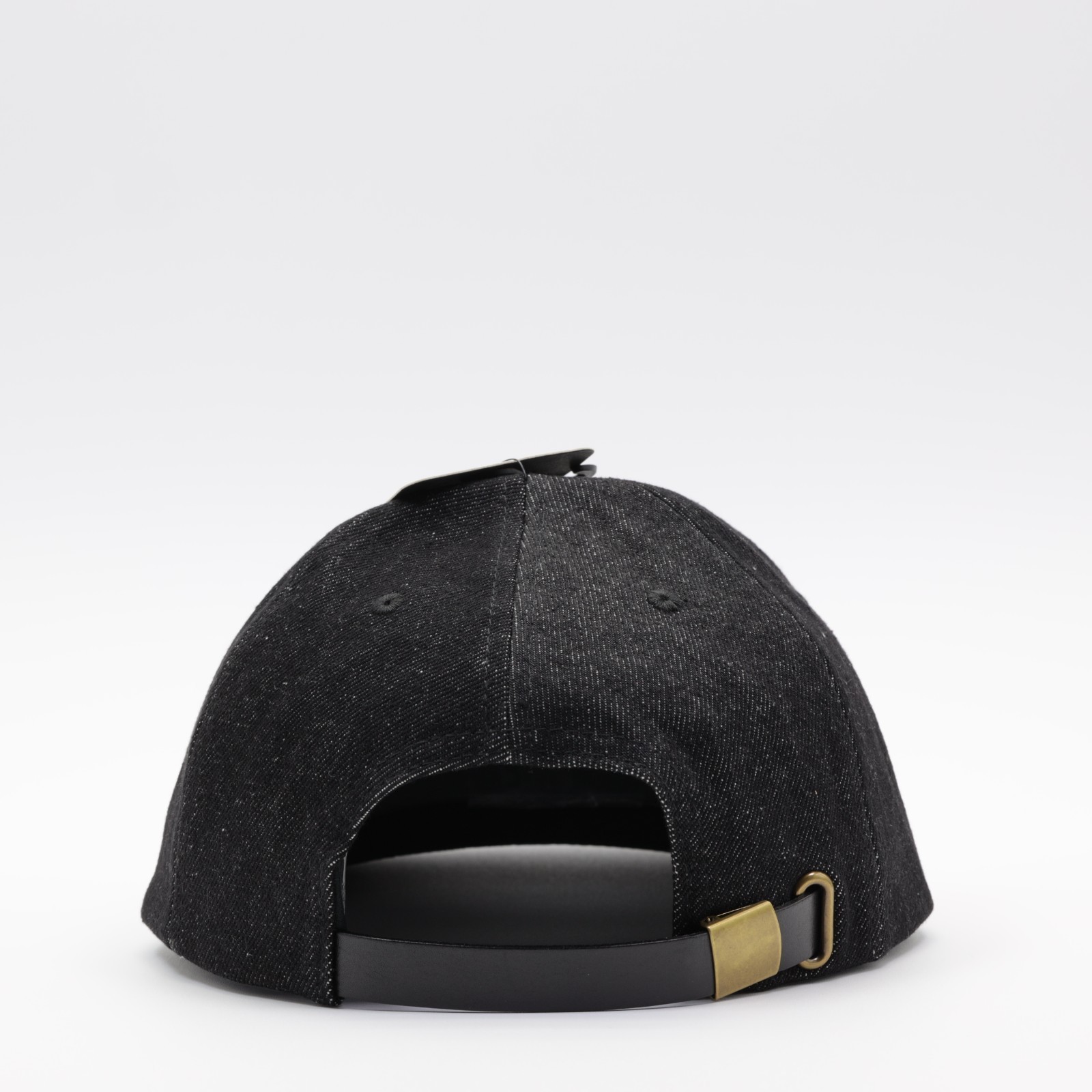 Levi’s Men’s Relaxed Adjustable Fit Leather Patch Denim Dad Cap Black One Size