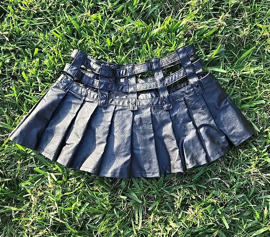 Women’s Black Leather Pleated Skirt Small Goth Grunge EDM CLUB EXX MSRP$48 Vegan