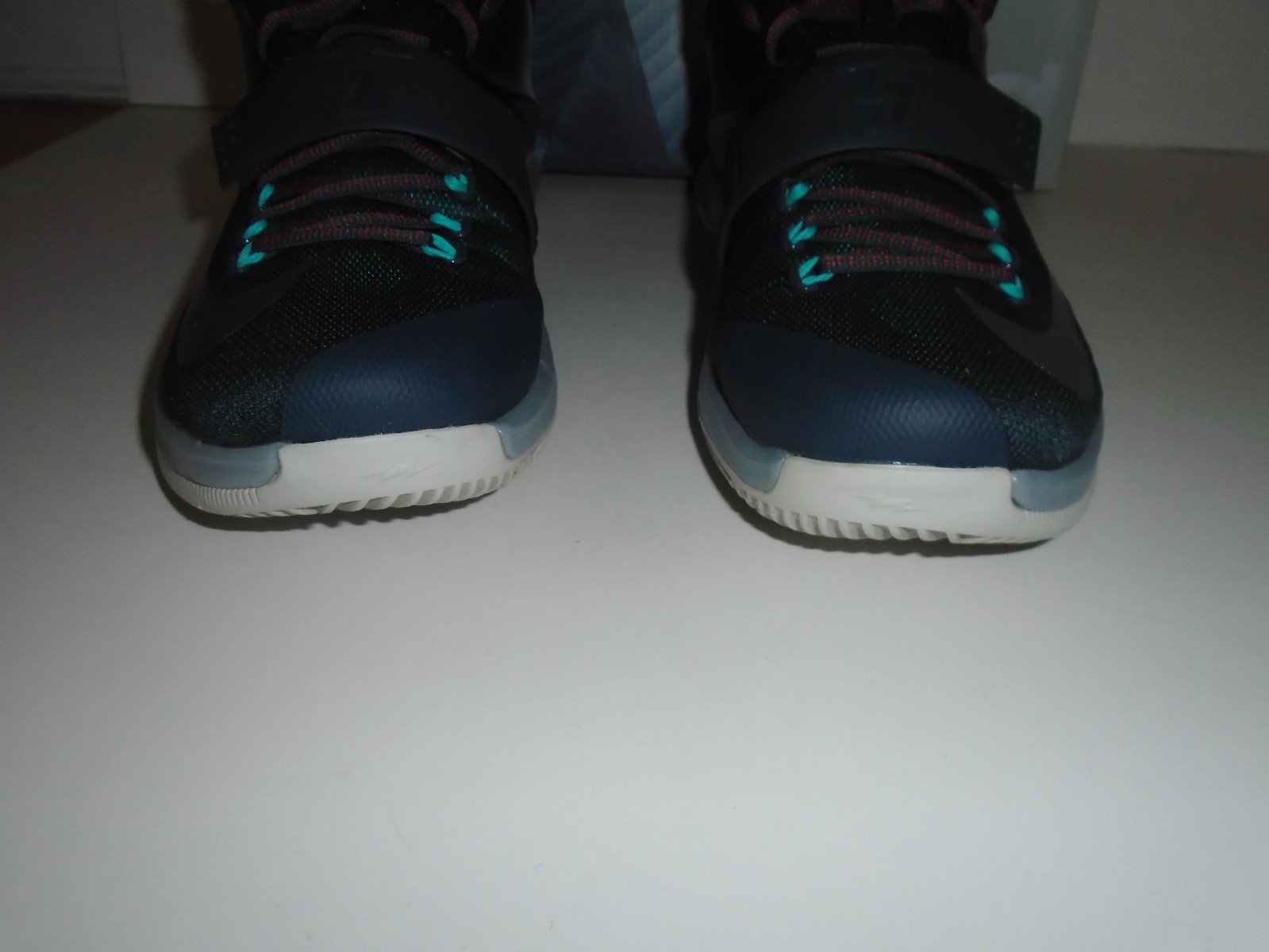 Nike Mens KD VII Thunderbolt Sneakers Charcoal/Dove Grey 653996-005 Size 10.5