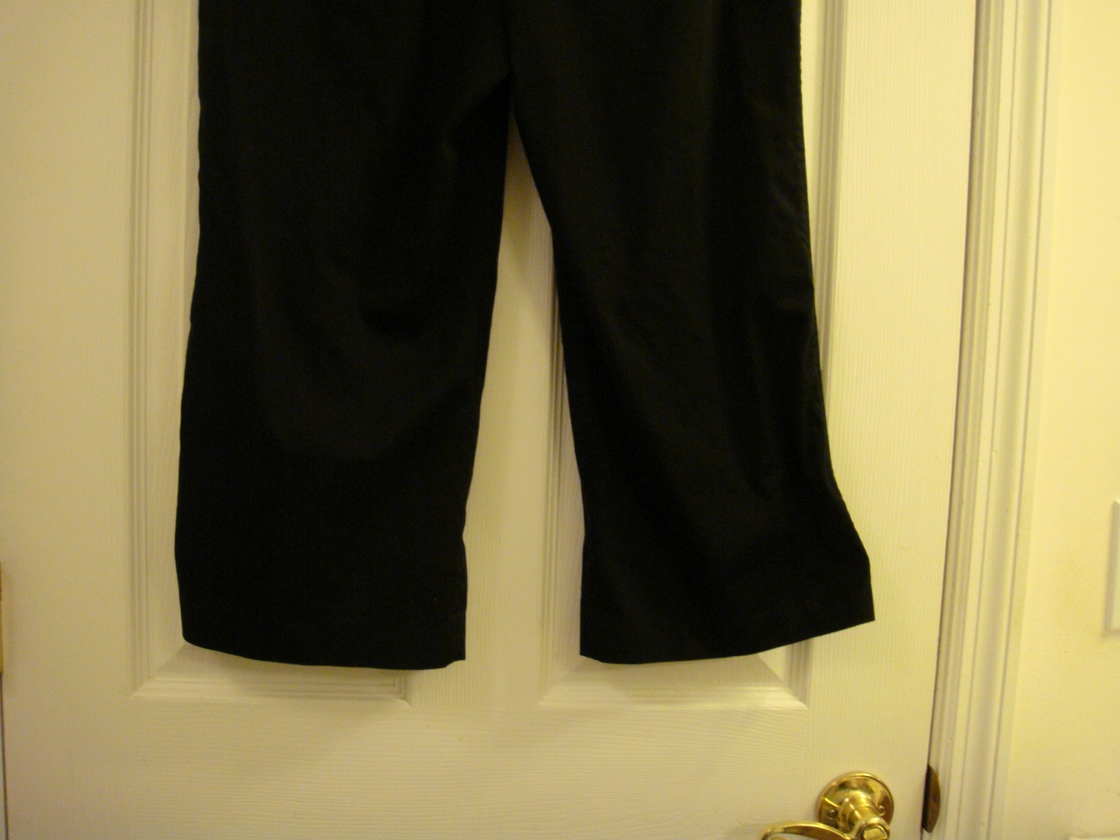 Womens Lifestyle Attitude Black 97% Cotton 3% Spandex Light Weight Capris Siz 10