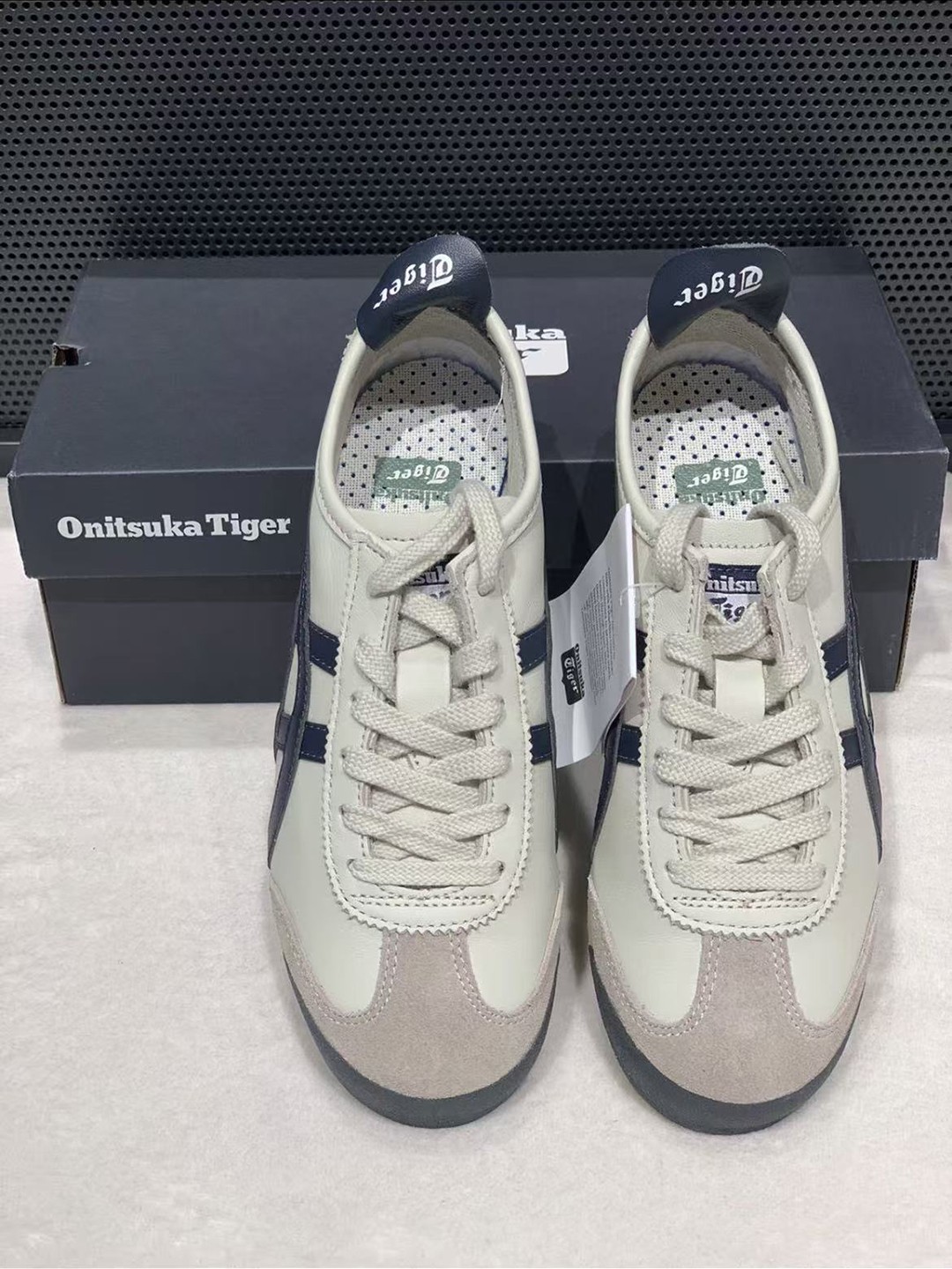 New Onitsuka Tiger Mexico 66 BIRCH PEACOAT Unisex Classic Sneaker 1183C102-200